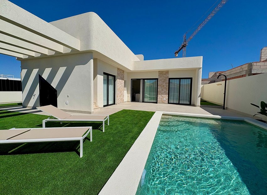 Nieuwbouw Woningen - Villa -
Roldán