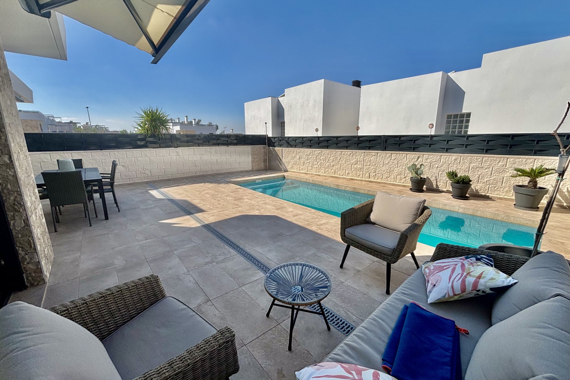 Nouvelle construction - Villa -
Benijofar