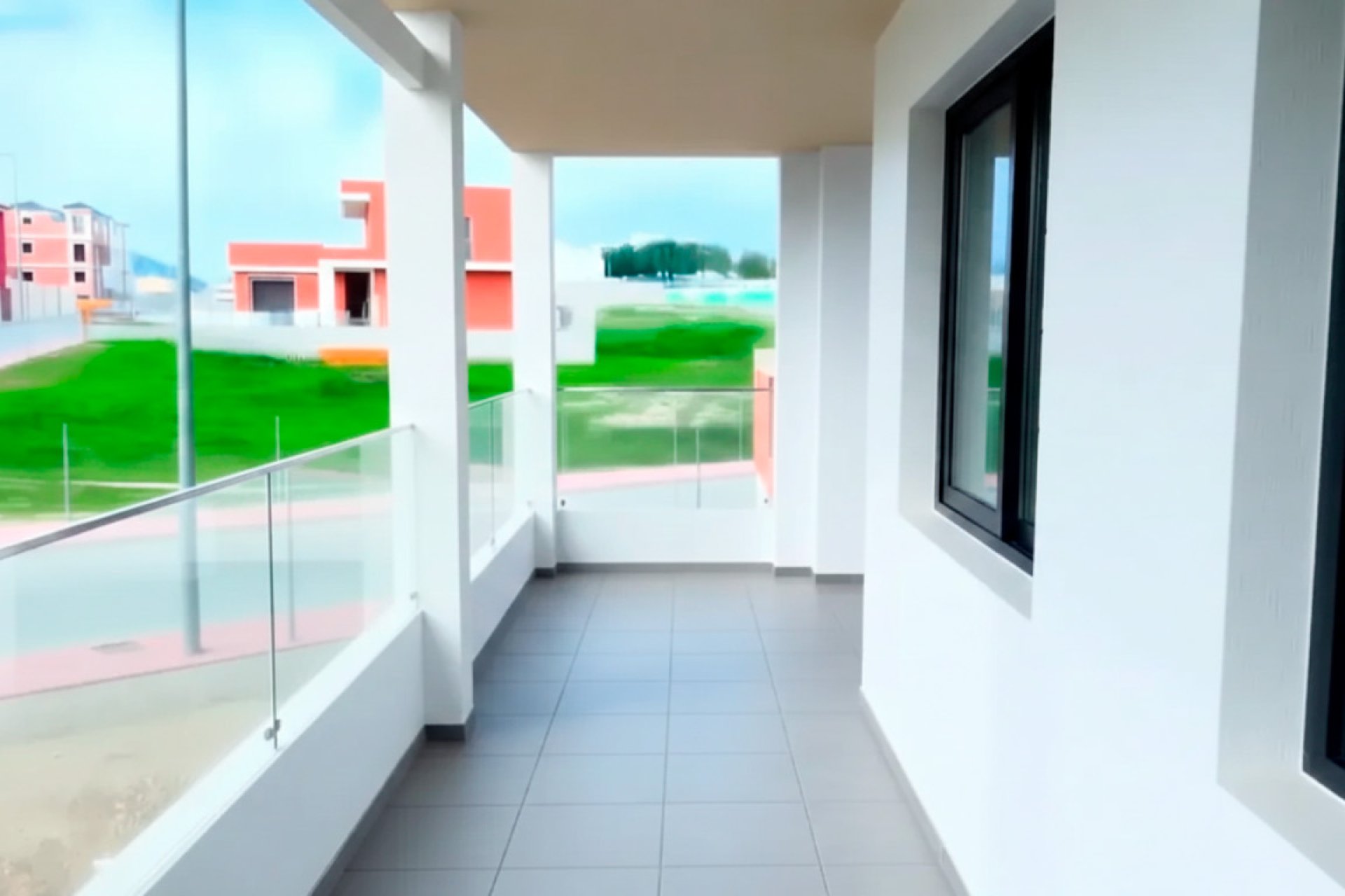 Nybyggnation - Takvåning -
Bigastro