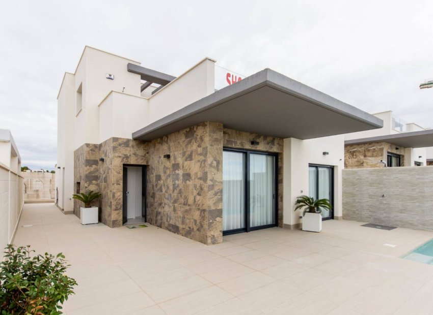 Nybyggnation - Villa -
Orihuela Costa