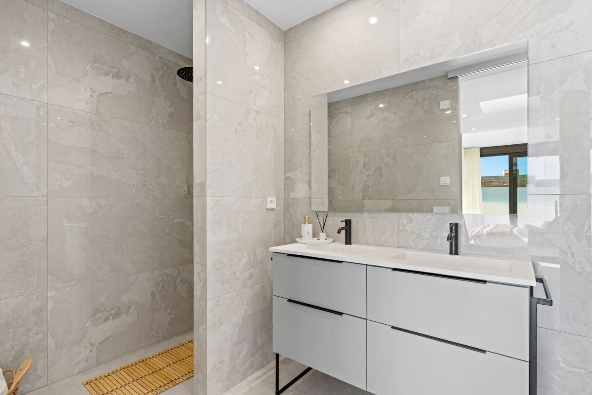 Nybyggnation - Villa -
Polop