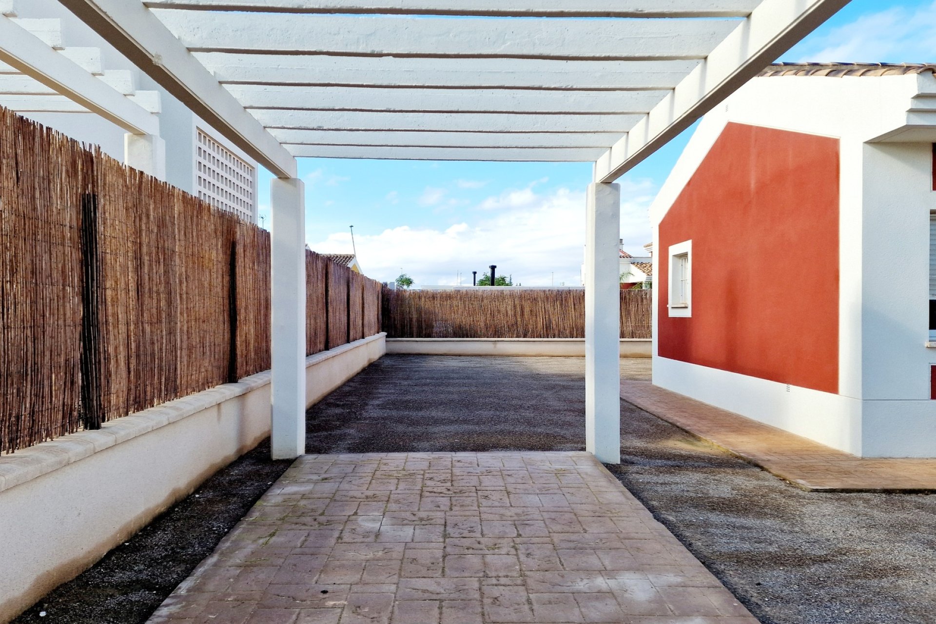 Nybyggnation - Villa -
Purias