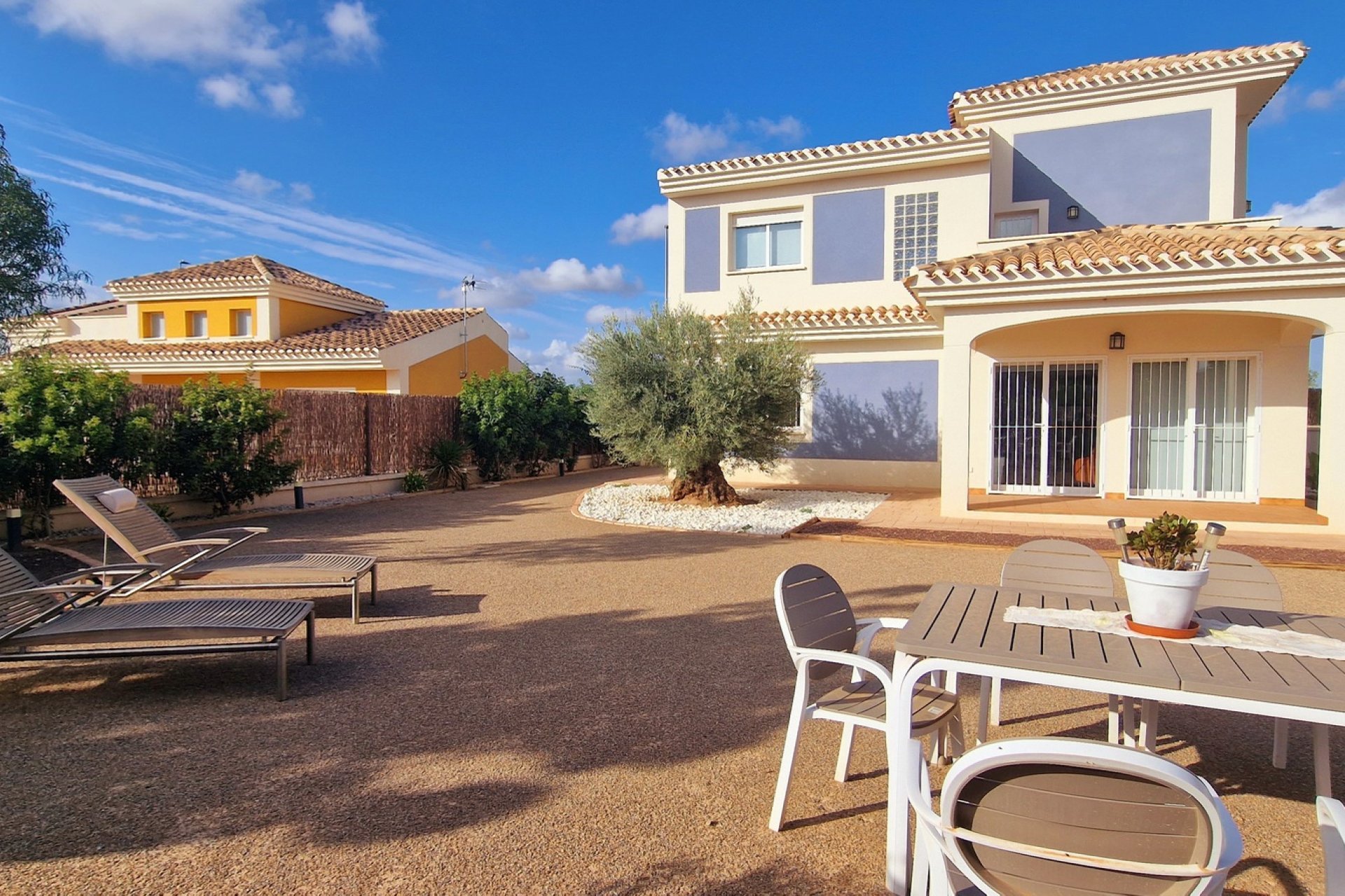 Nybyggnation - Villa -
Purias