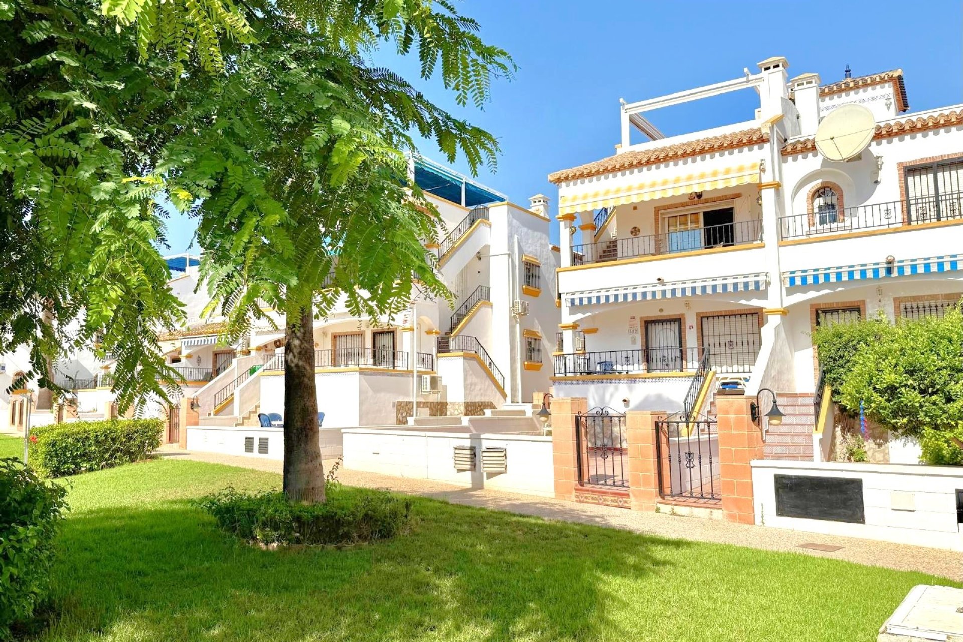 Resale - Apartament -
Orihuela Costa - Los Dolses