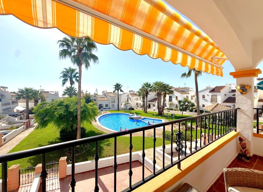 Resale - Apartament -
Orihuela Costa - Los Dolses