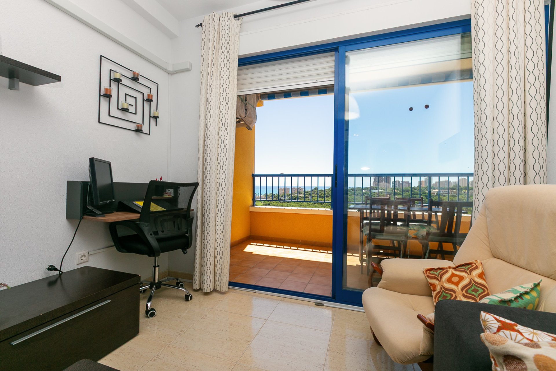 Resale - Apartment -
Campoamor - Dehesa de Campoamor