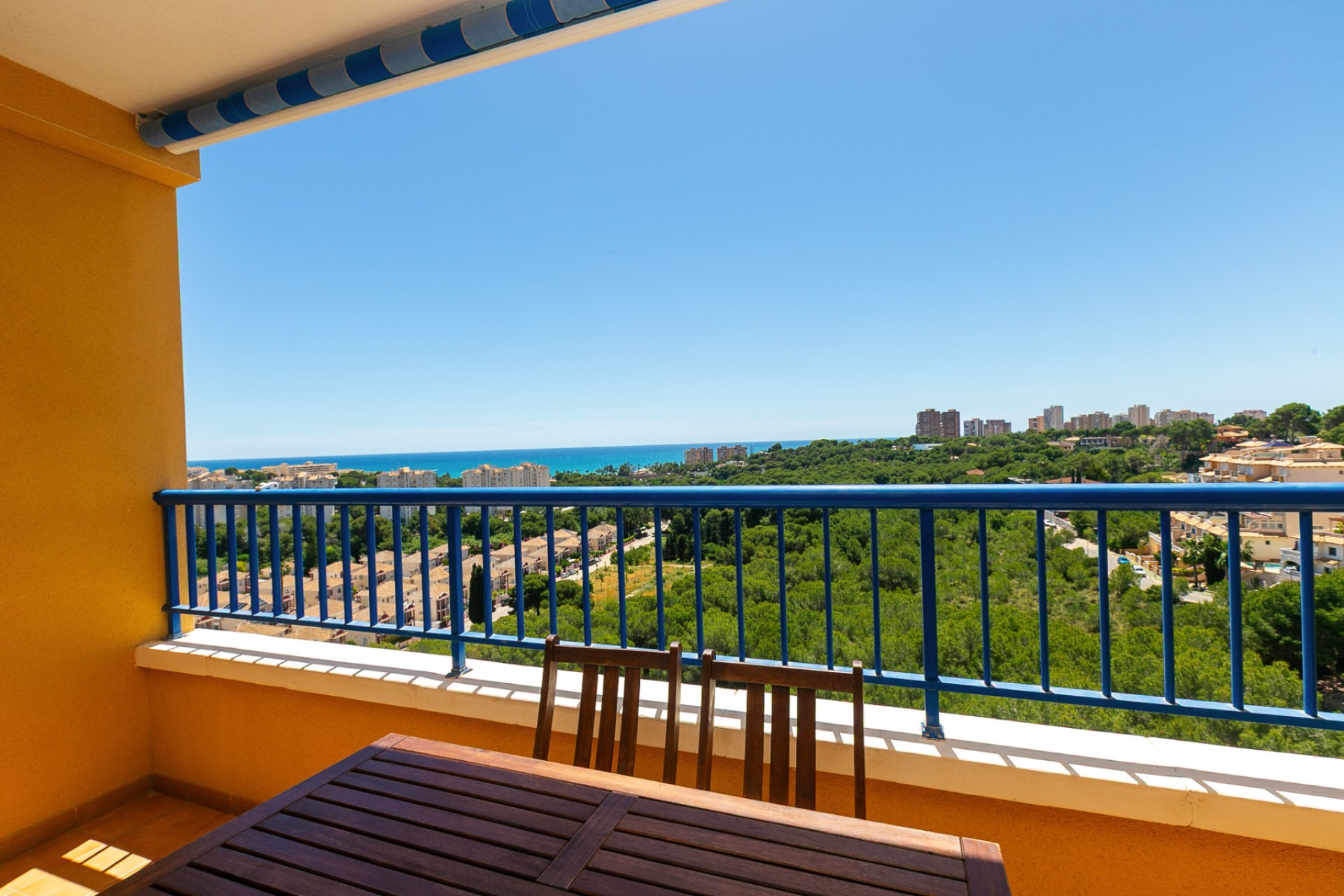 Resale - Apartment -
Campoamor - Dehesa de Campoamor