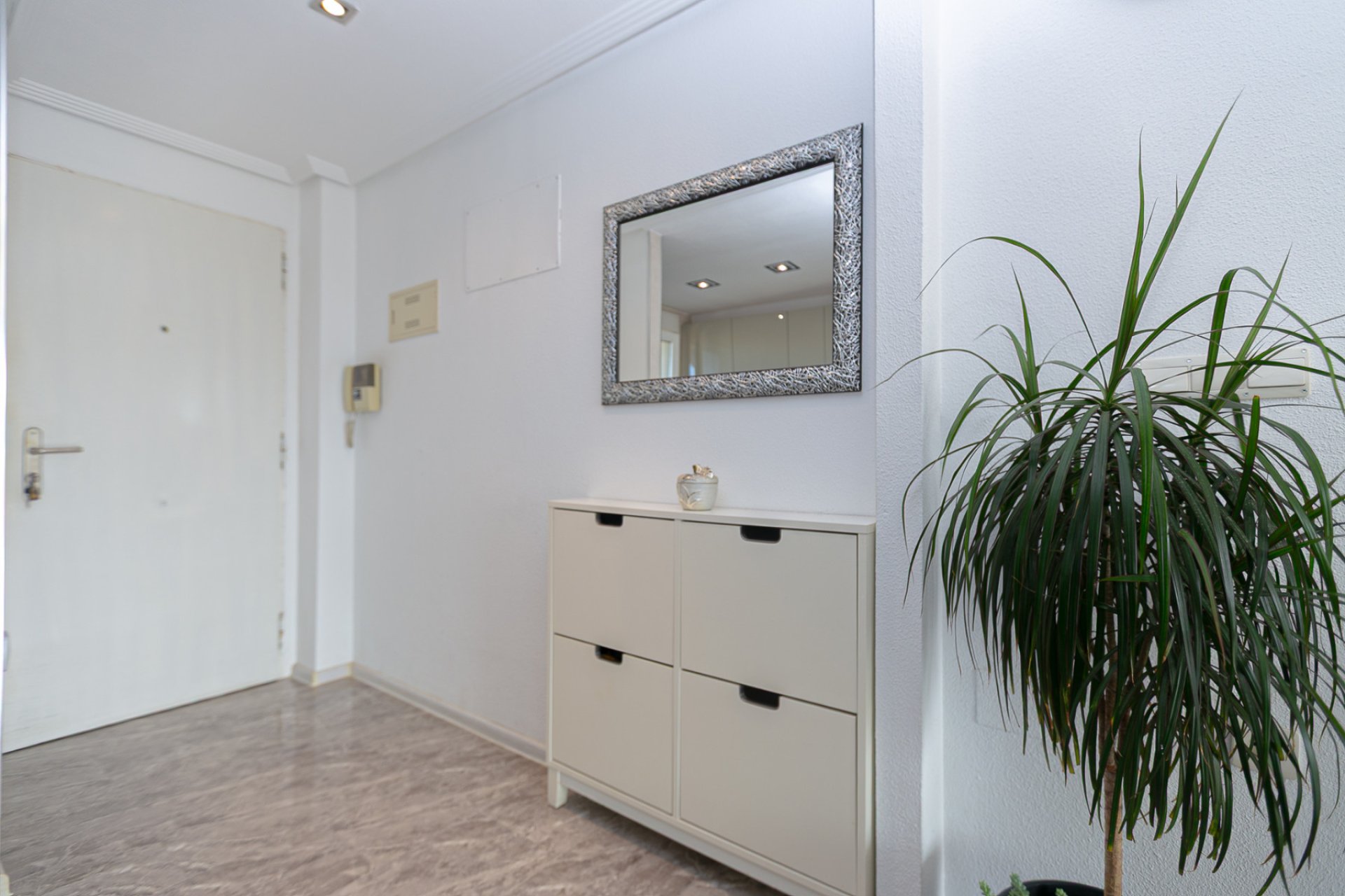 Resale - Apartment -
La Zenia - Beachside