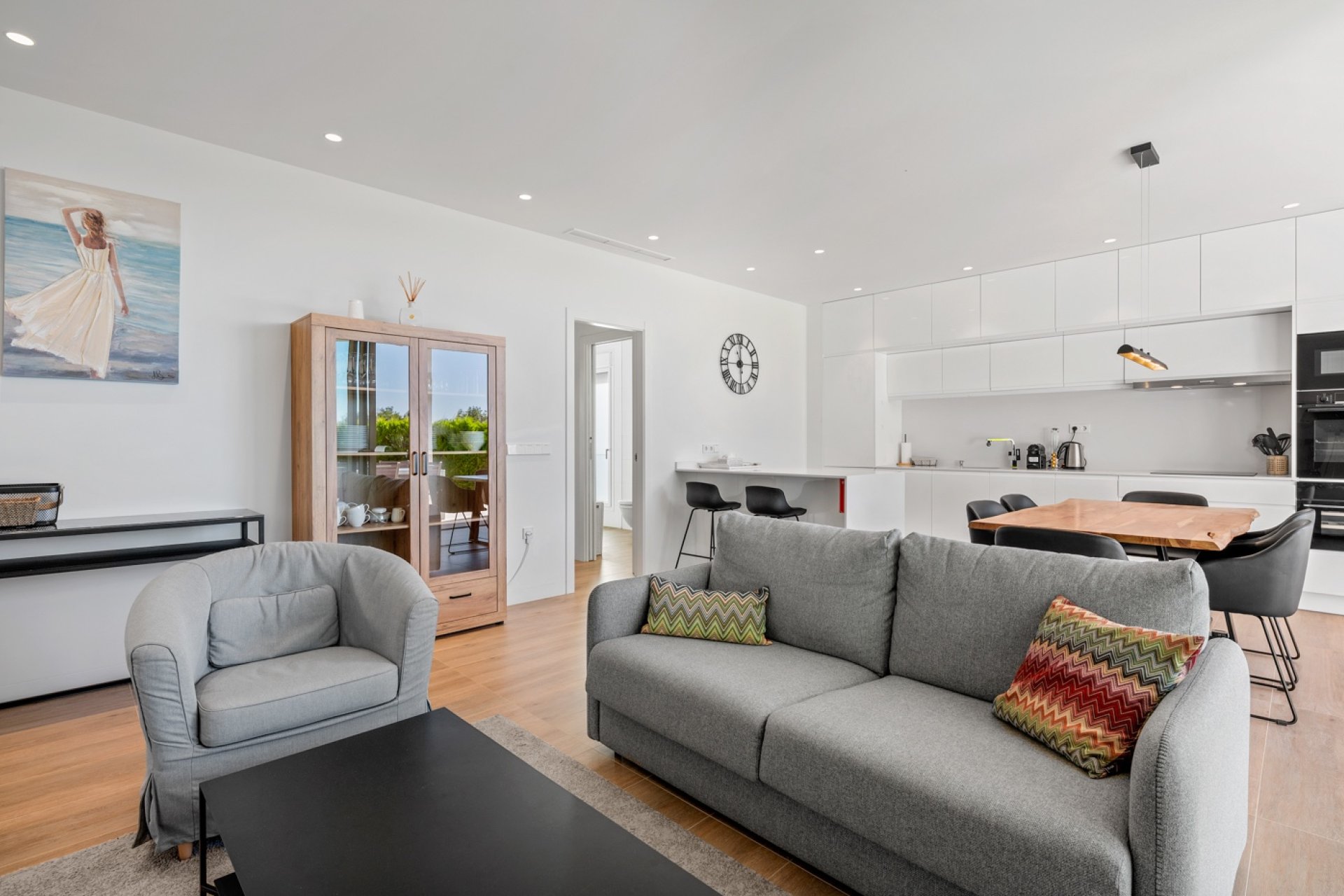 Resale - Apartment -
Las Colinas Golf