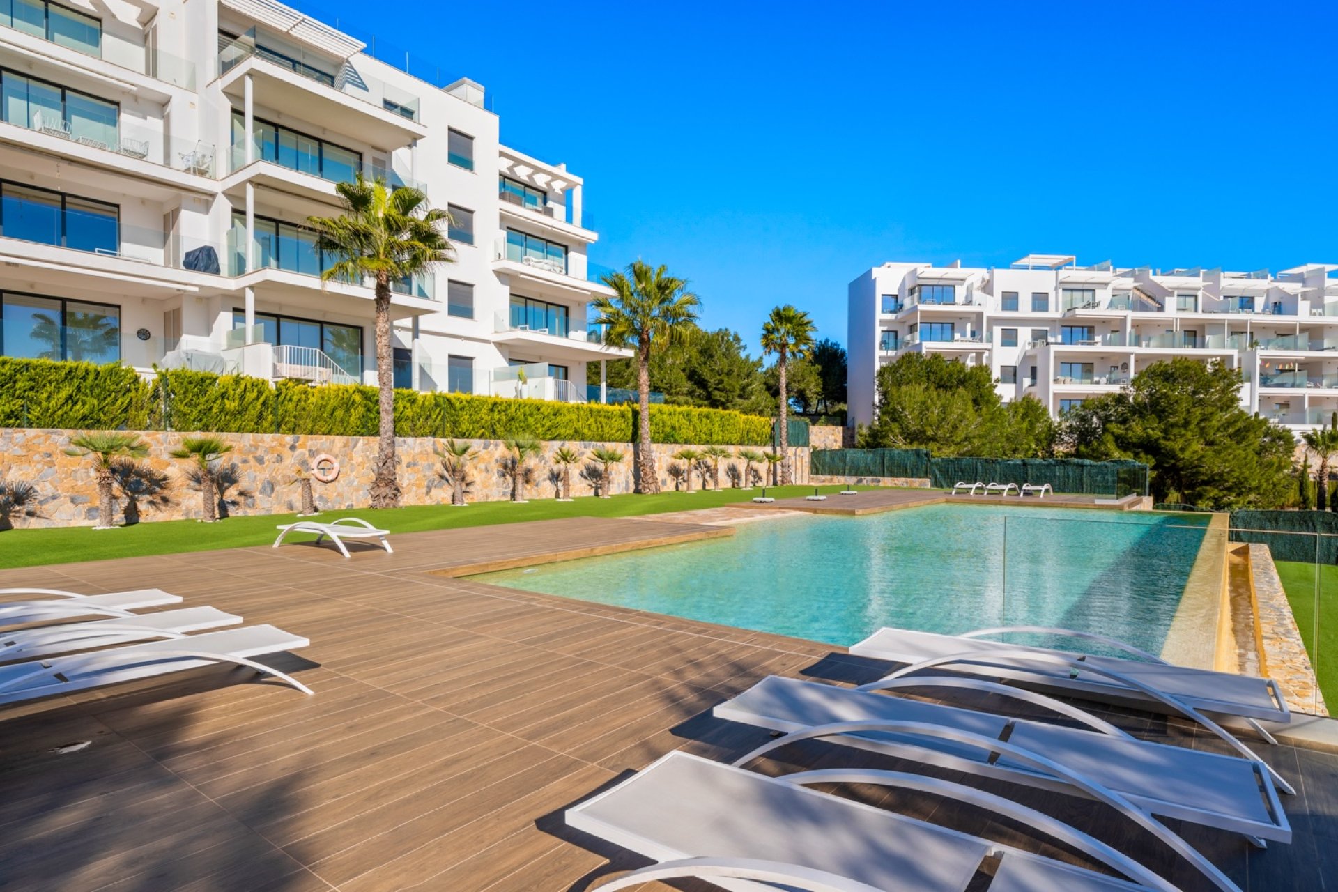 Resale - Apartment -
Las Colinas Golf