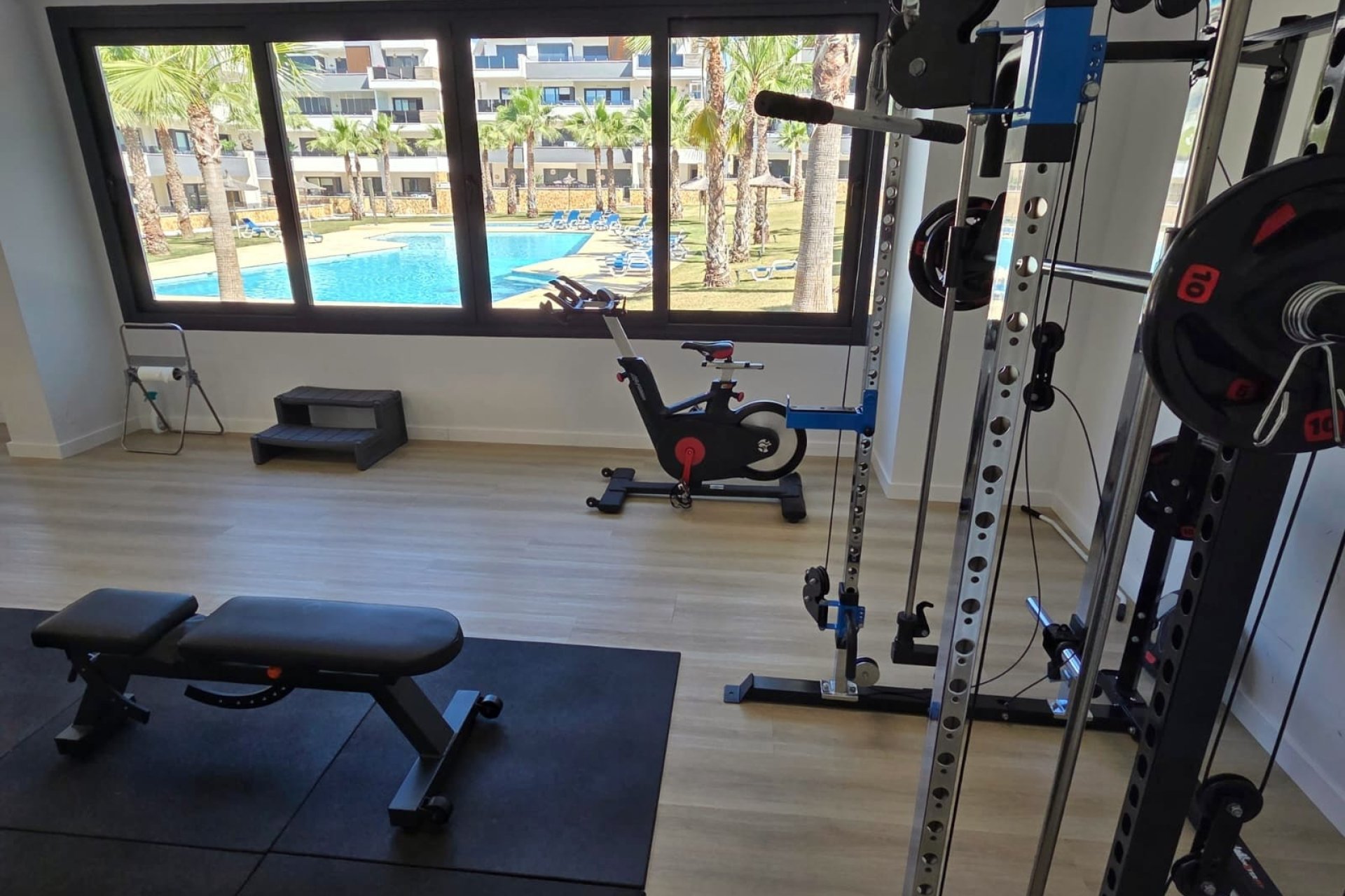 Resale - Apartment -
Los Altos