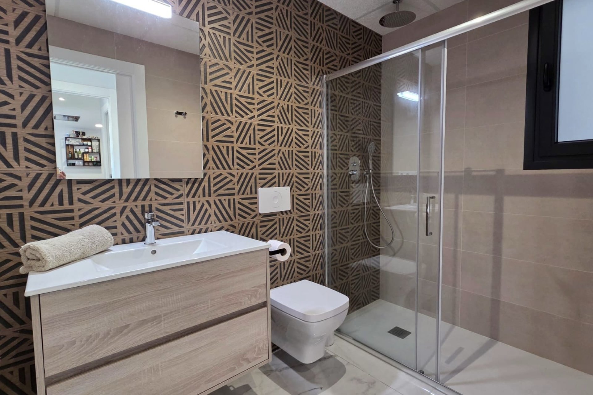 Resale - Apartment -
Los Altos