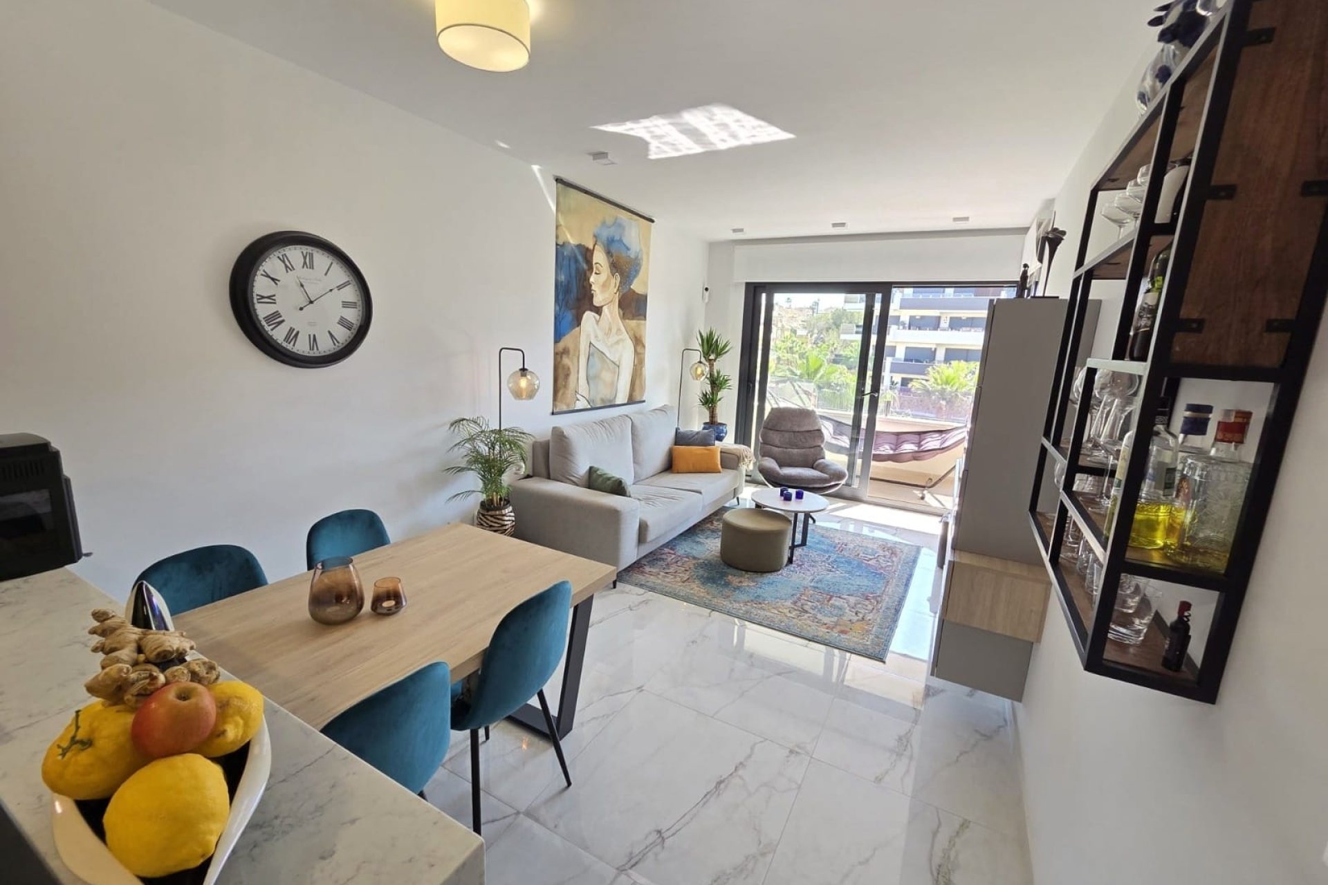 Resale - Apartment -
Los Altos