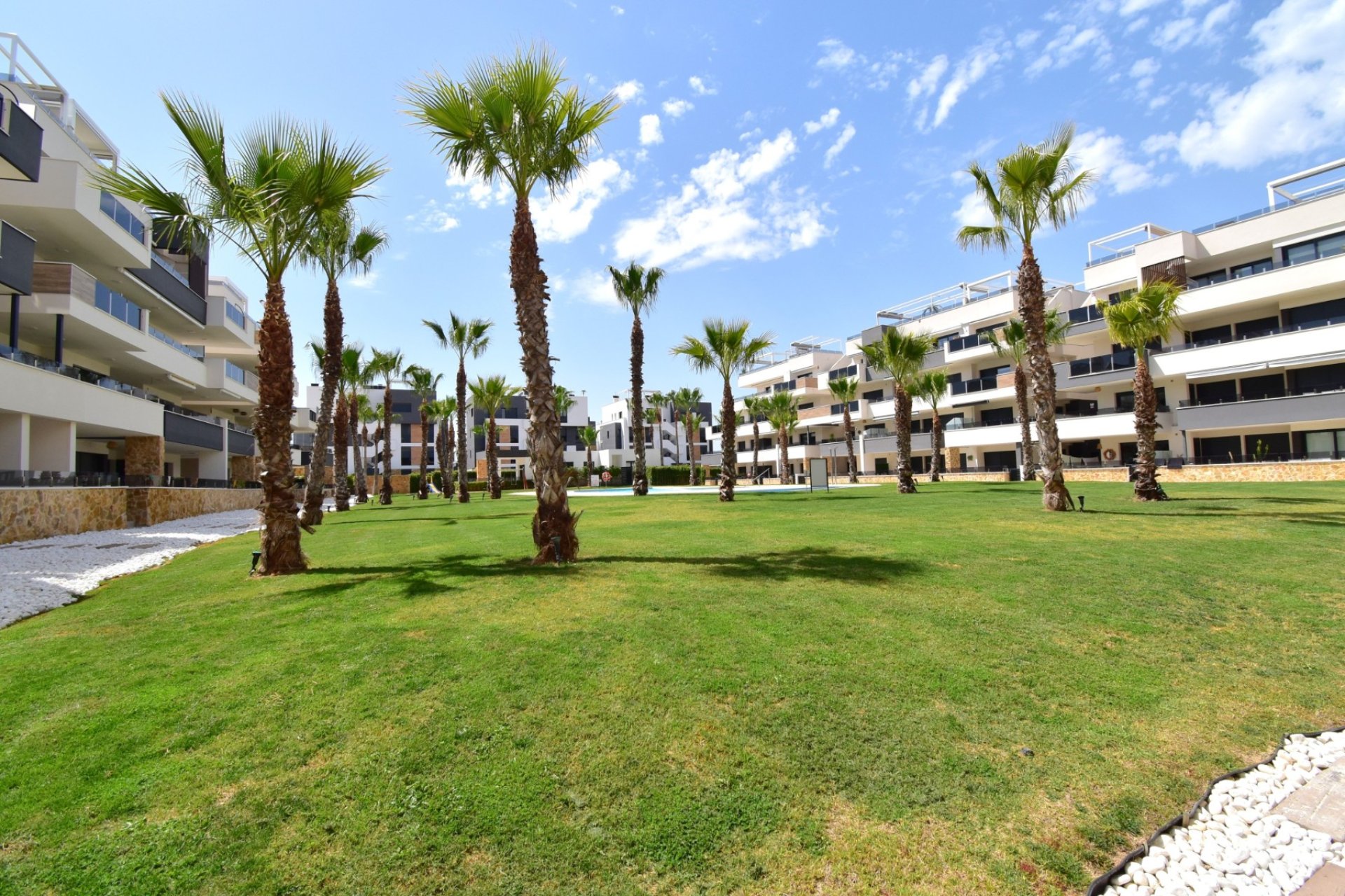 Resale - Apartment -
Los Altos