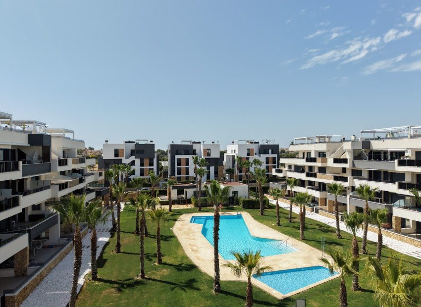 Resale - Apartment -
Los Altos