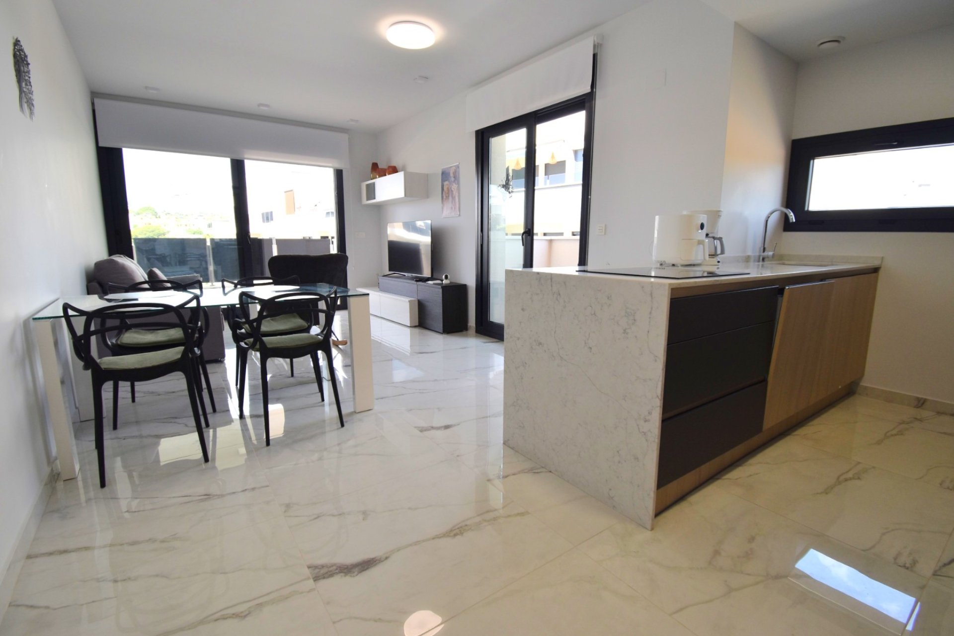 Resale - Apartment -
Los Altos