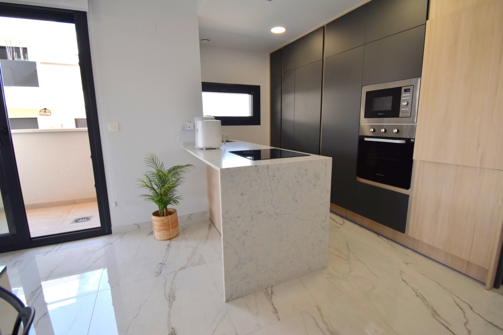 Resale - Apartment -
Los Altos