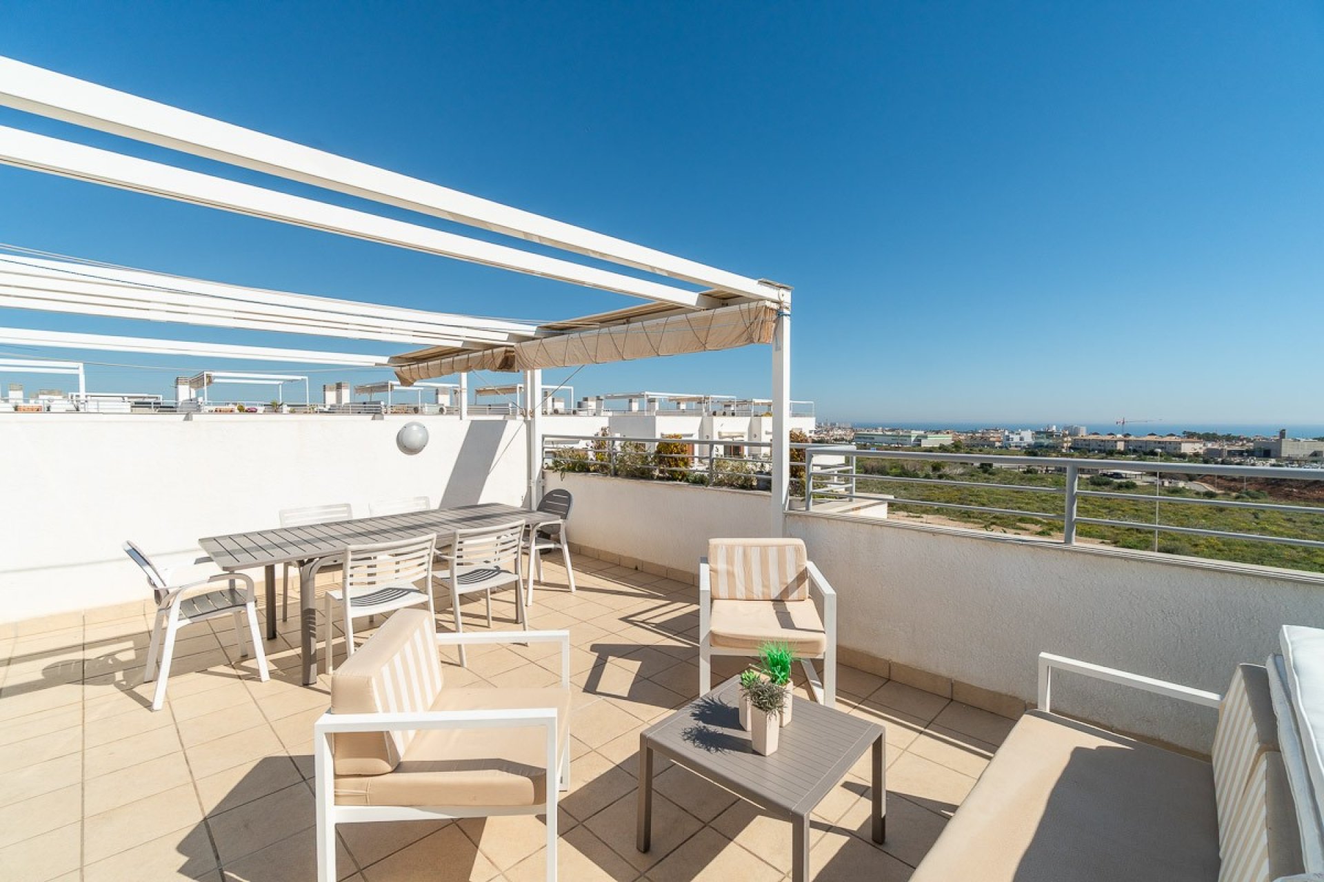Resale - Apartment -
Orihuela Costa - Dehesa de Campoamor