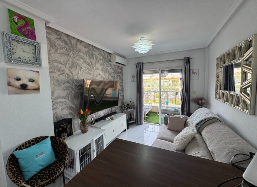 Resale - Apartment -
Orihuela Costa - Las Filipinas