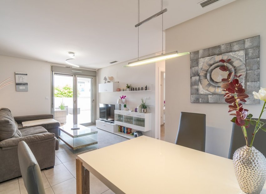 Resale - Apartment -
Orihuela Costa - Los Dolses