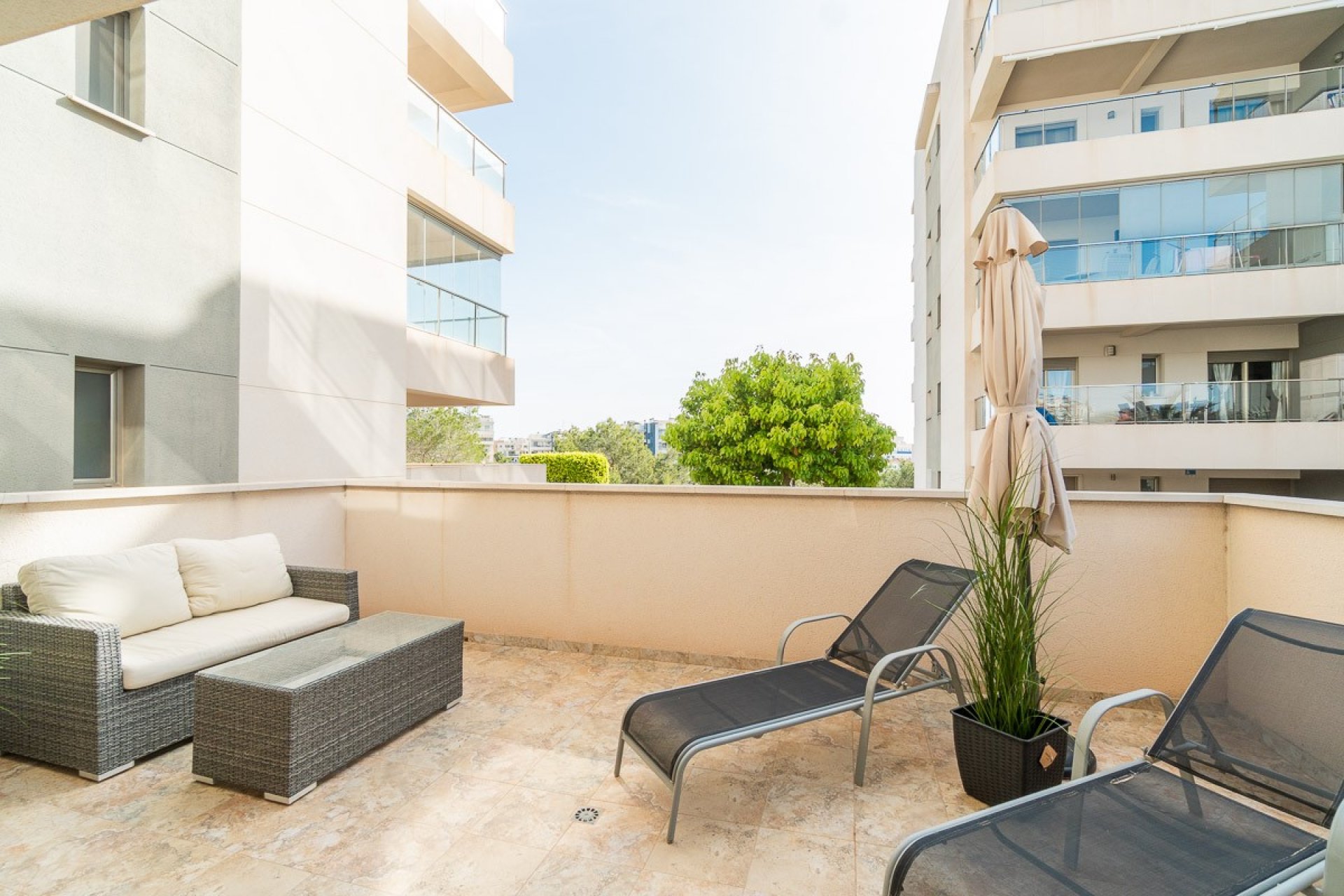 Resale - Apartment -
Orihuela Costa - Los Dolses
