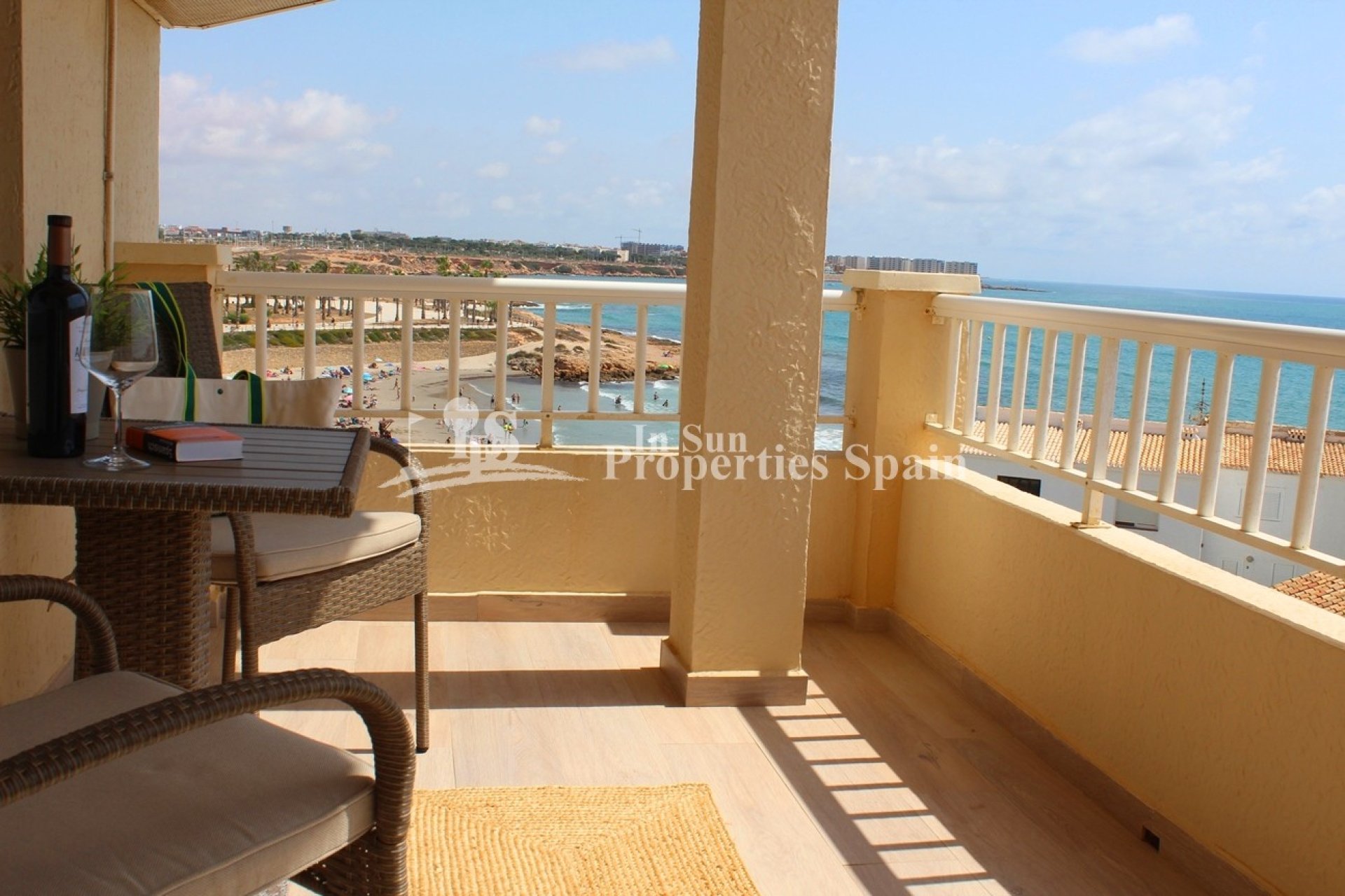 Resale - Apartment -
Orihuela Costa - Playa Flamenca Beach