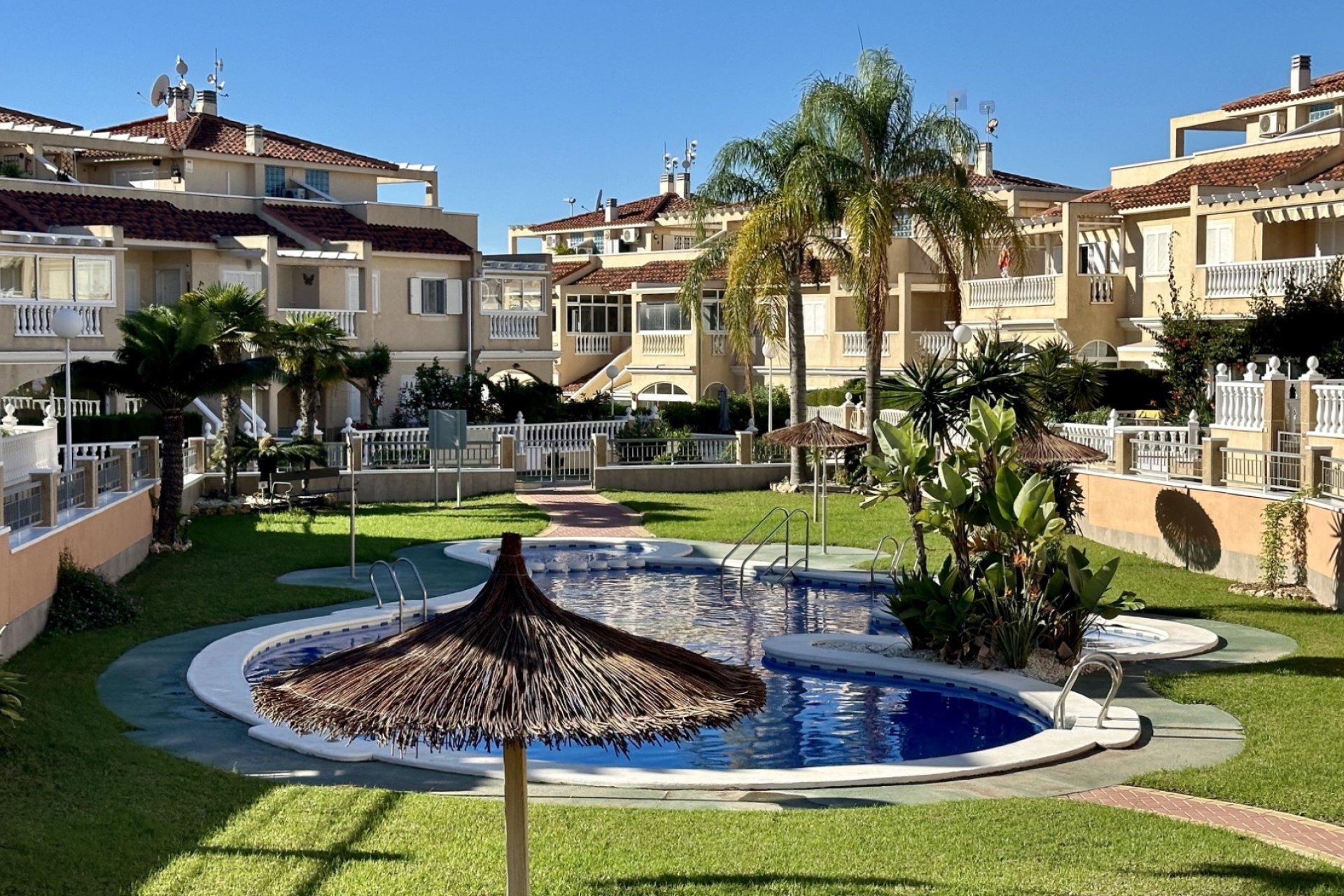 Resale - Apartment -
Orihuela Costa - Playa Flamenca