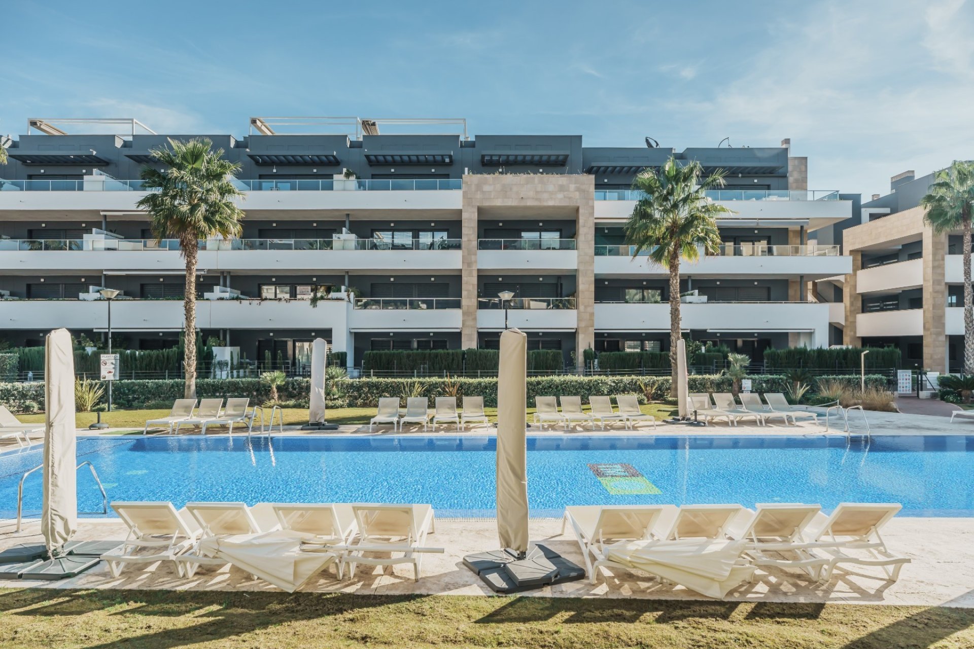 Resale - Apartment -
Orihuela Costa - Playa Flamenca