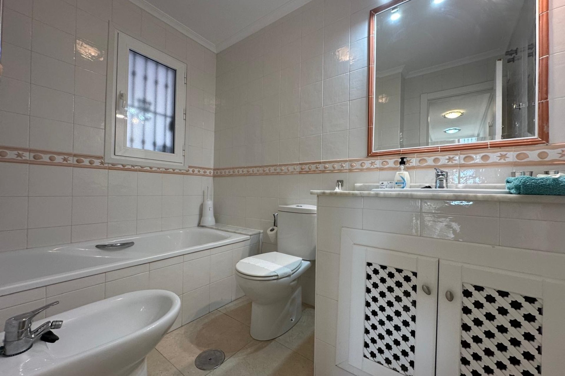 Resale - Apartment -
Orihuela Costa - Villamartín