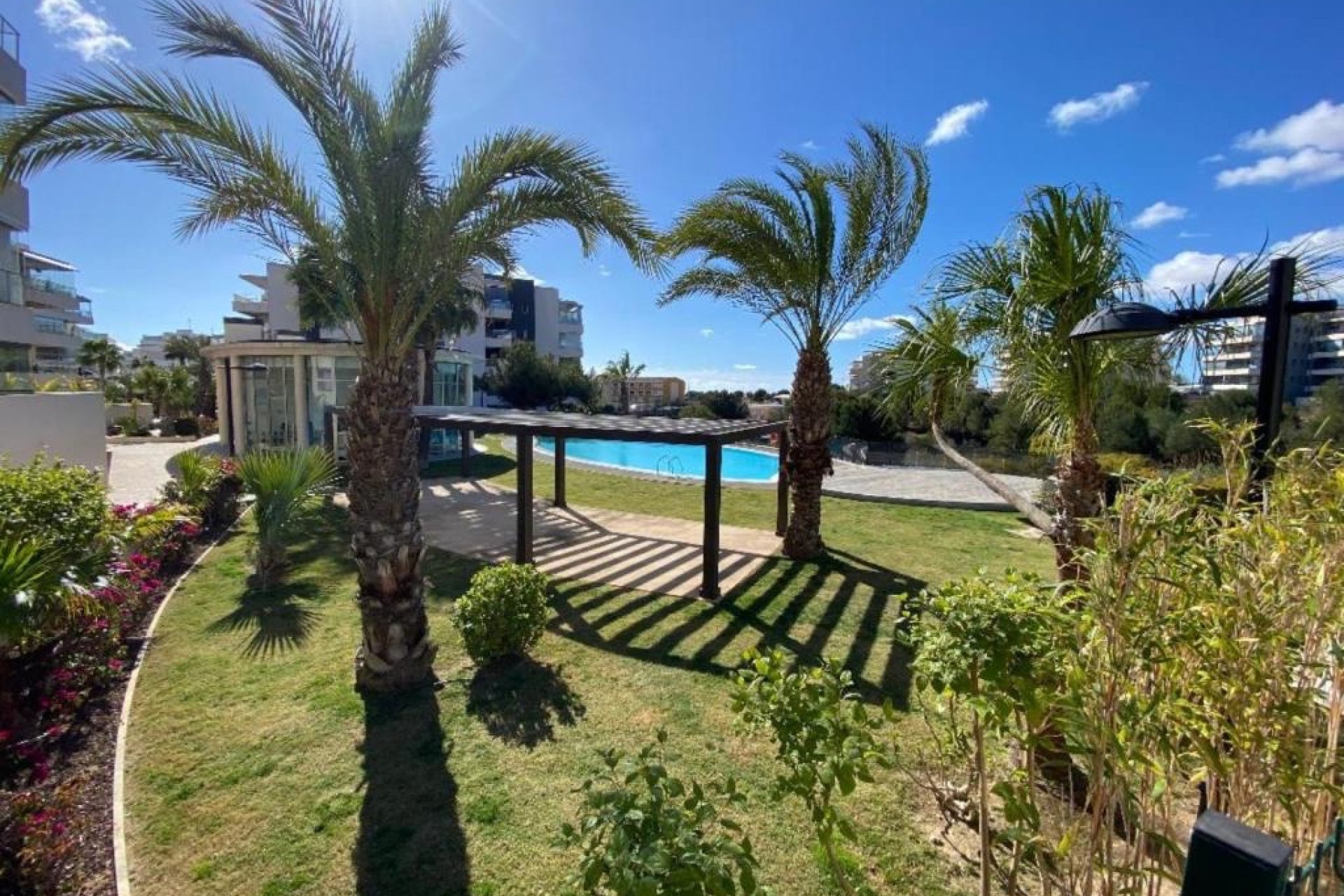 Resale - Apartment -
Orihuela Costa - Villamartin