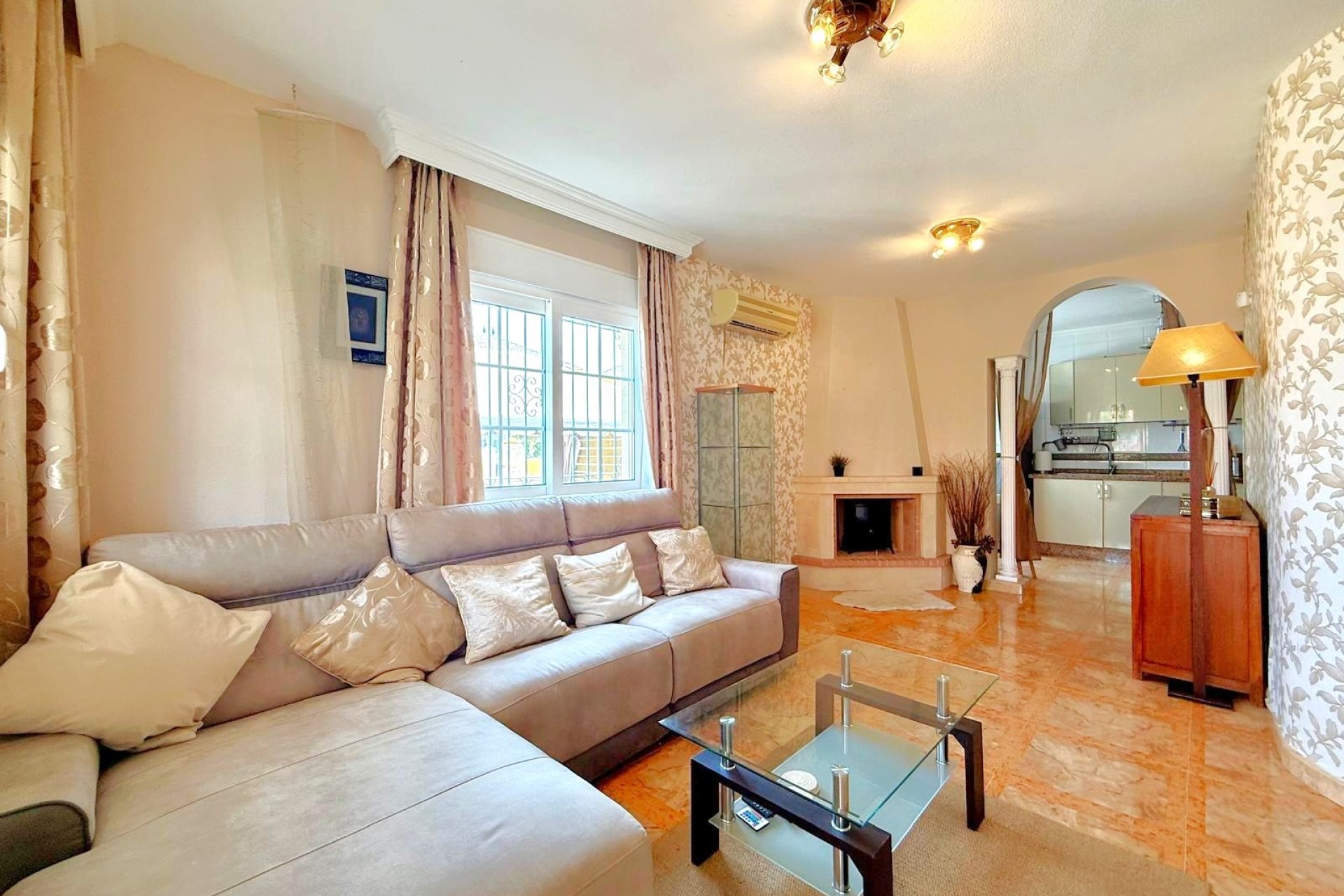 Resale - Apartment -
Orihuela Costa - Villamartin