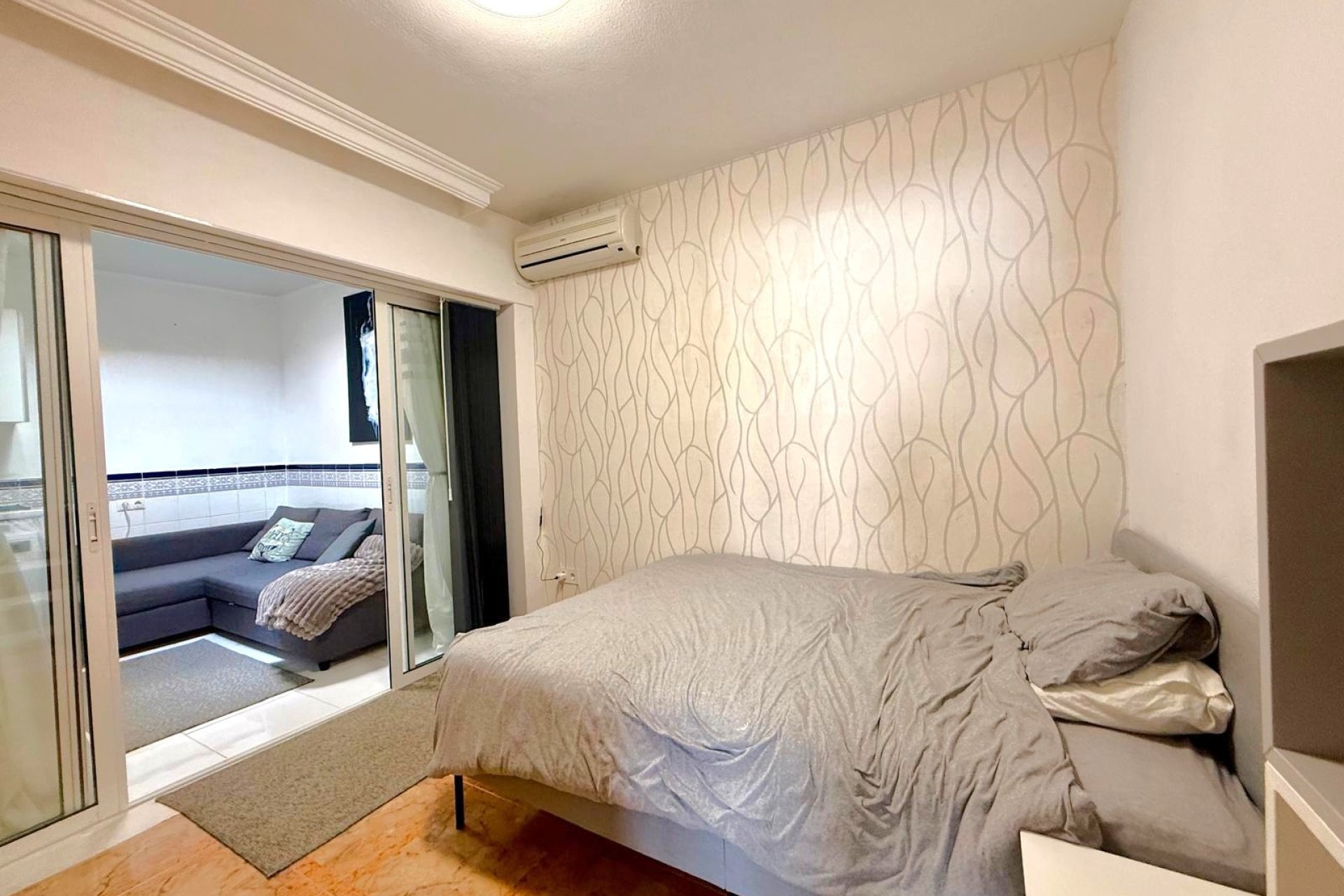 Resale - Apartment -
Orihuela Costa - Villamartin