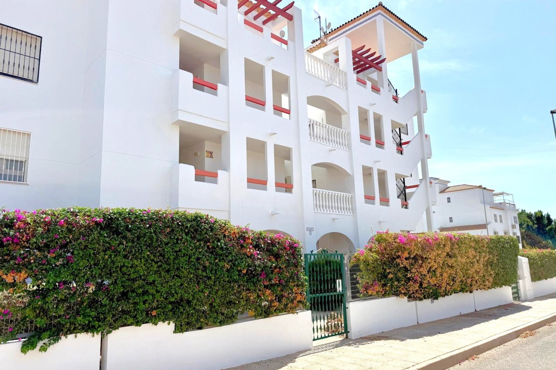 Resale - Apartment -
Orihuela Costa - Villamartin