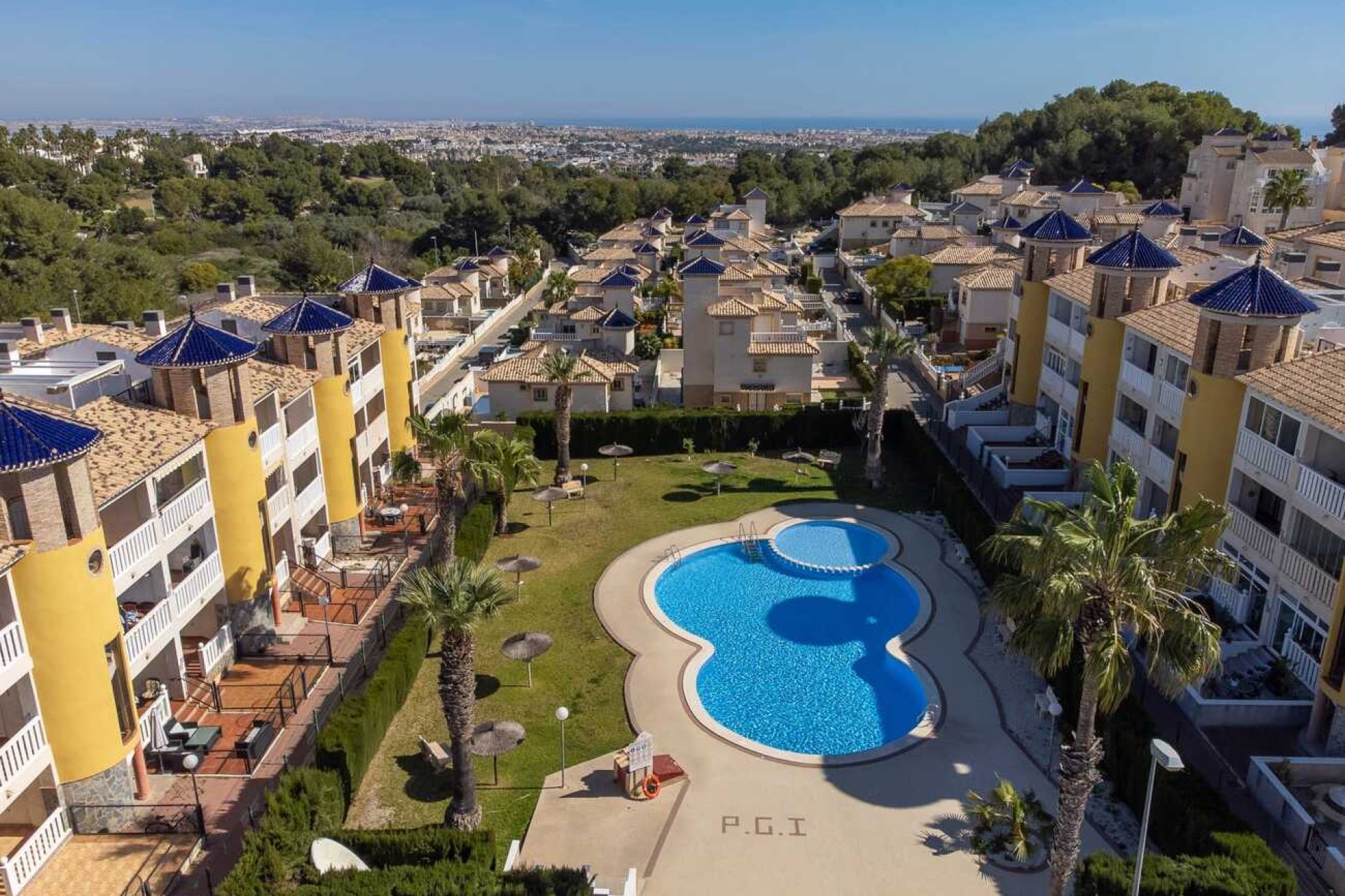 Resale - Apartment Penthouse -
Villamartín - Pinada Golf 1