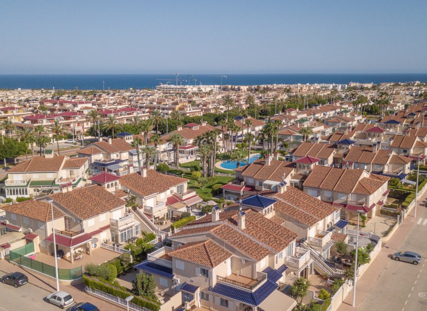 Resale - Apartment -
Playa Flamenca - Zenia Mar