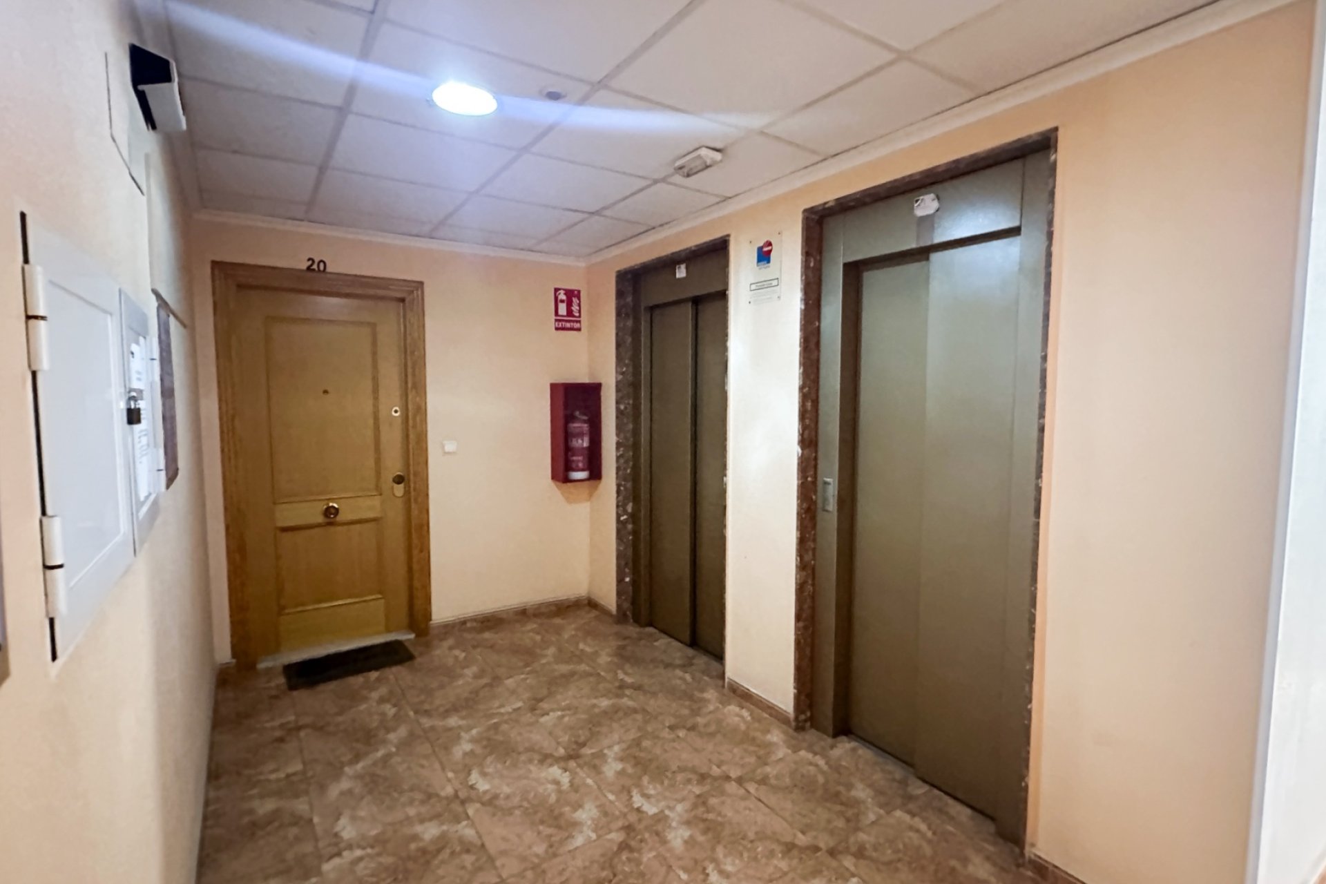 Resale - Apartment -
Torrevieja - Centro