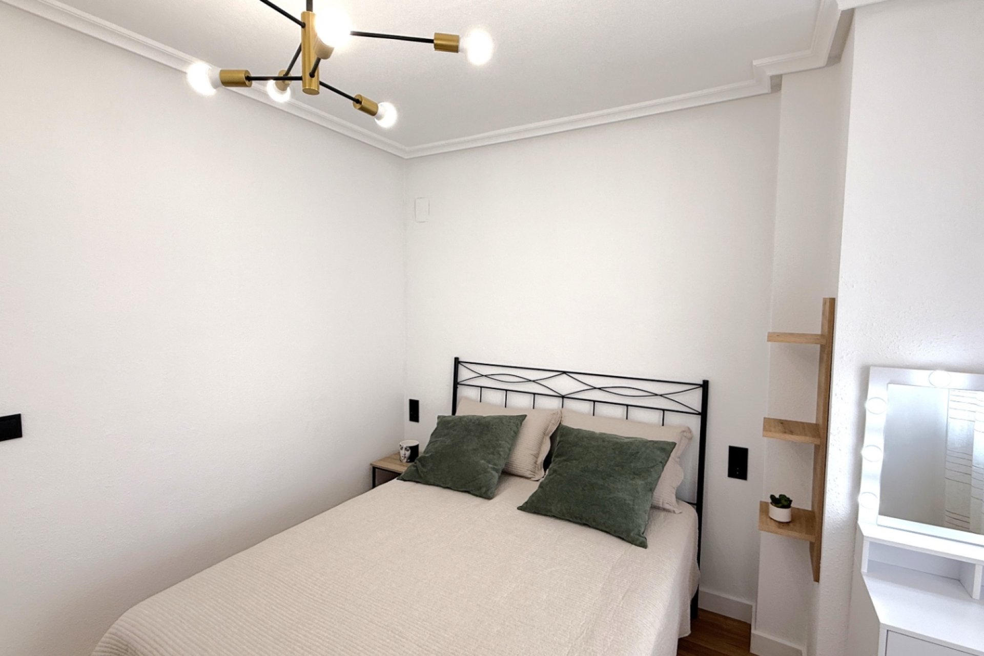 Resale - Apartment -
Torrevieja - Costa Blanca Sur