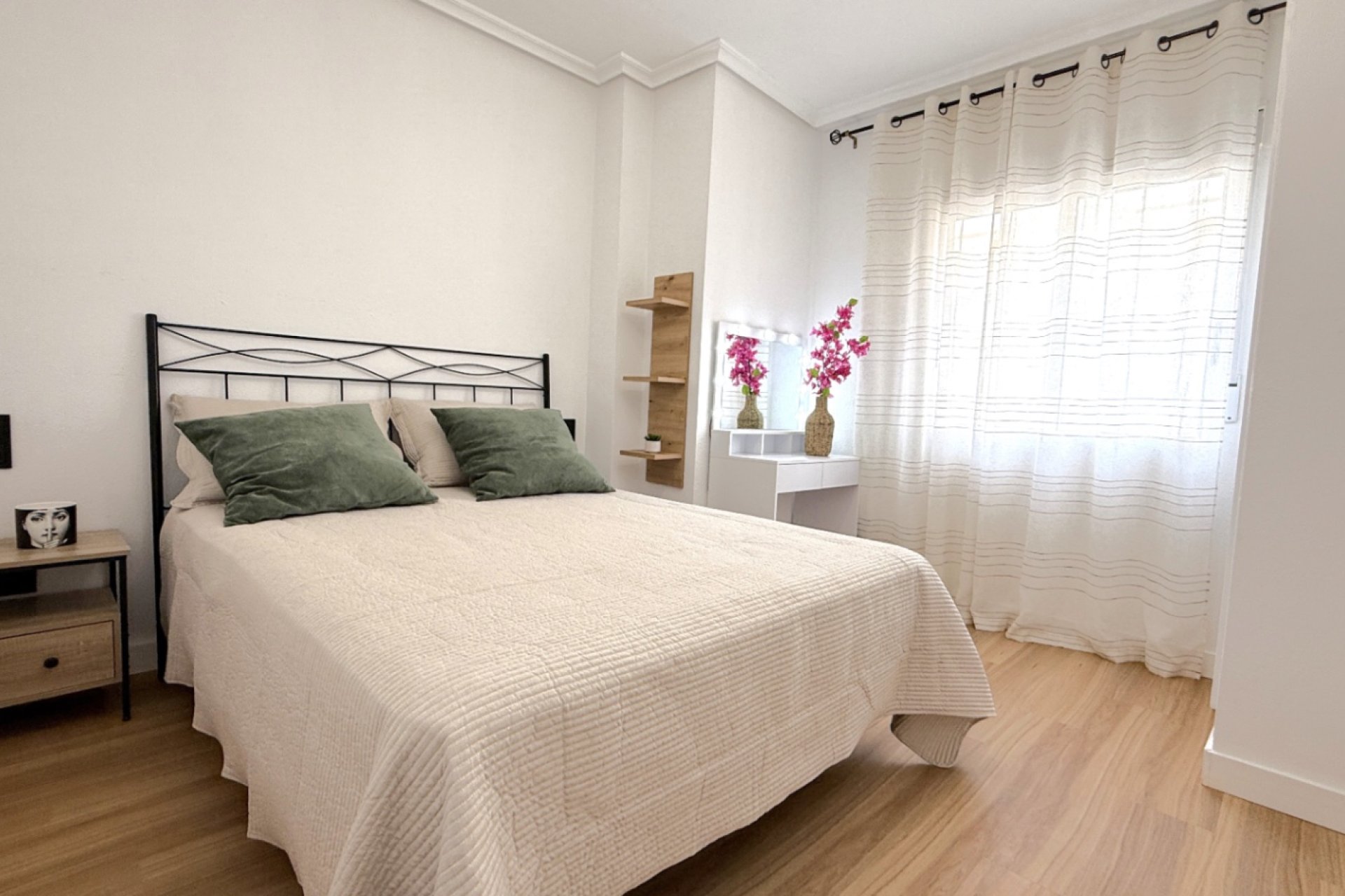 Resale - Apartment -
Torrevieja - Costa Blanca Sur