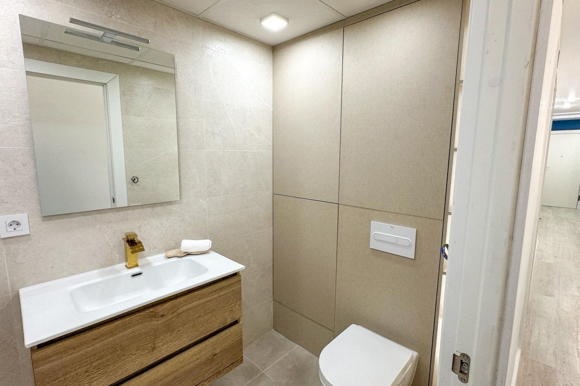 Resale - Apartment -
Torrevieja - El Acequión - Los Náufragos