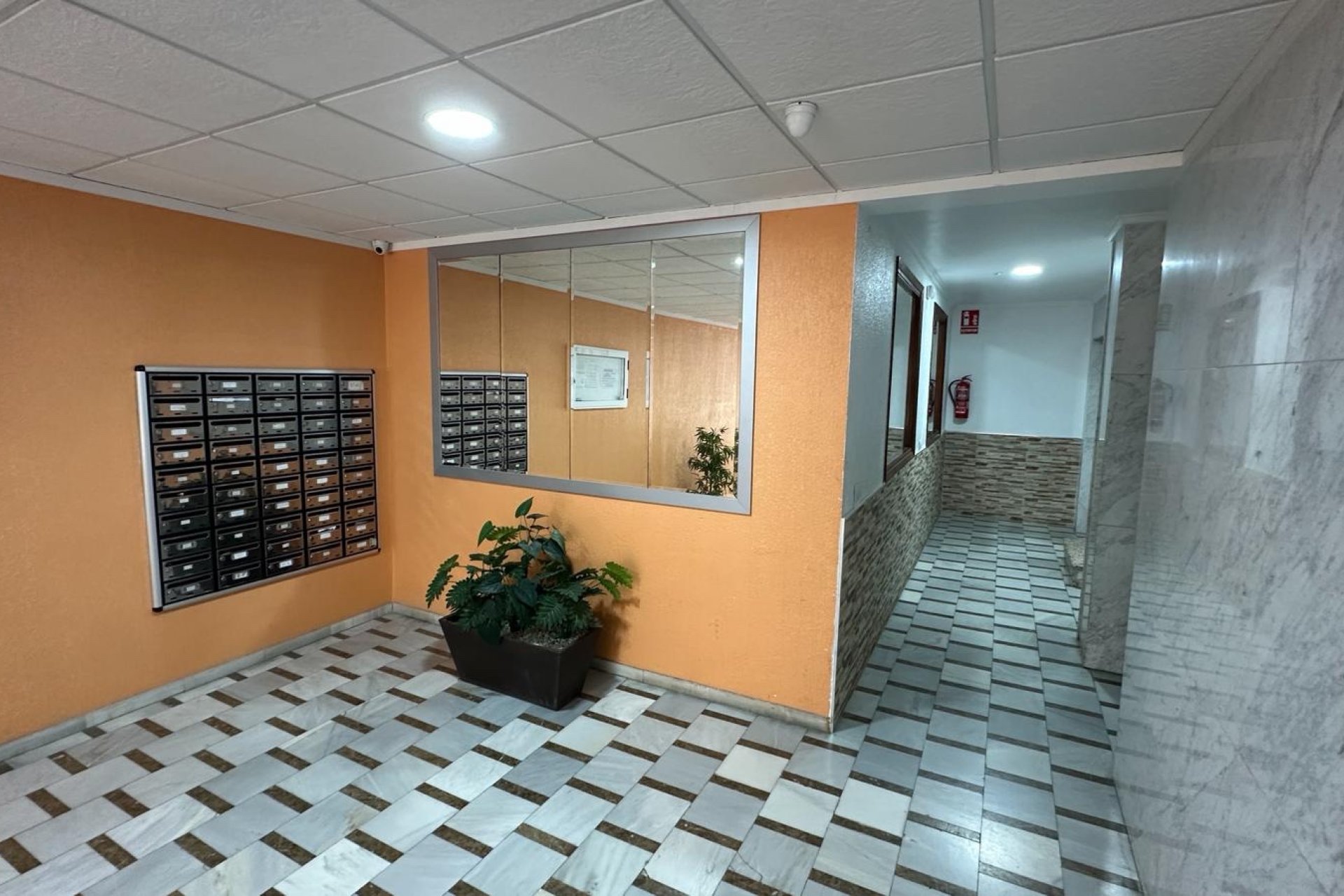 Resale - Apartment -
Torrevieja - El Acequión - Los Náufragos