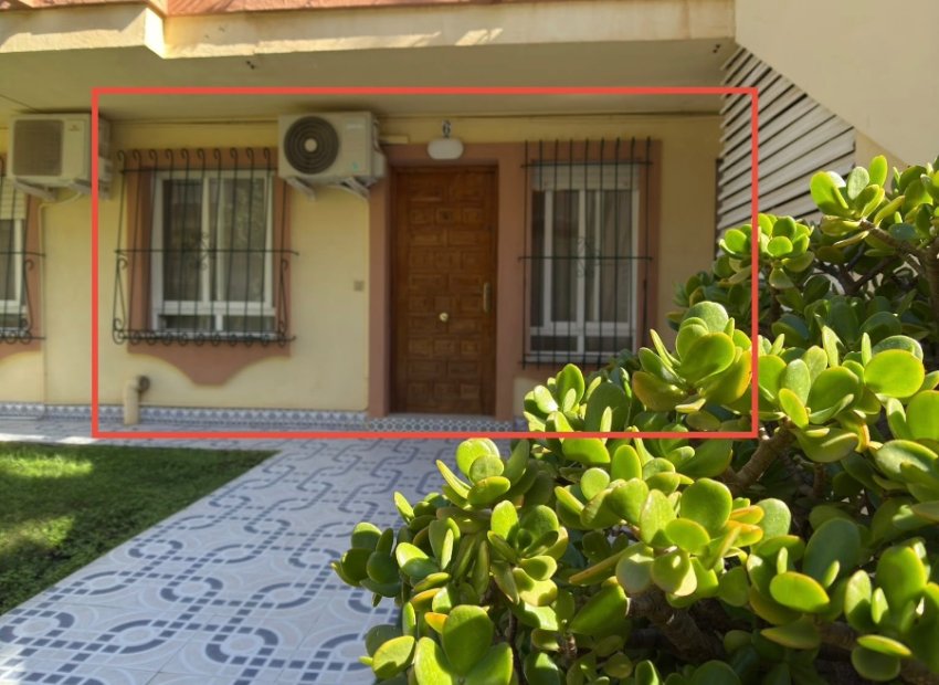 Resale - Apartment -
Torrevieja - La Veleta