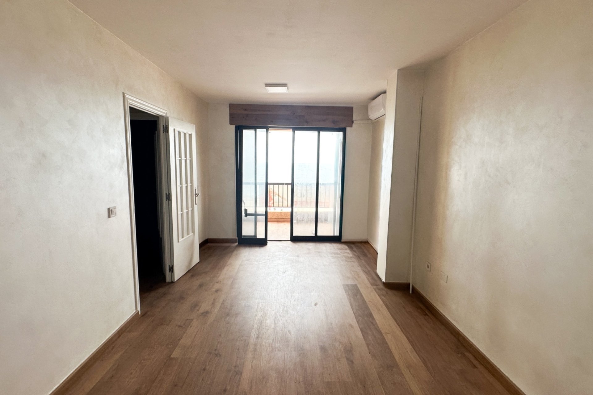 Resale - Apartment -
Torrevieja - Playa de los Locos