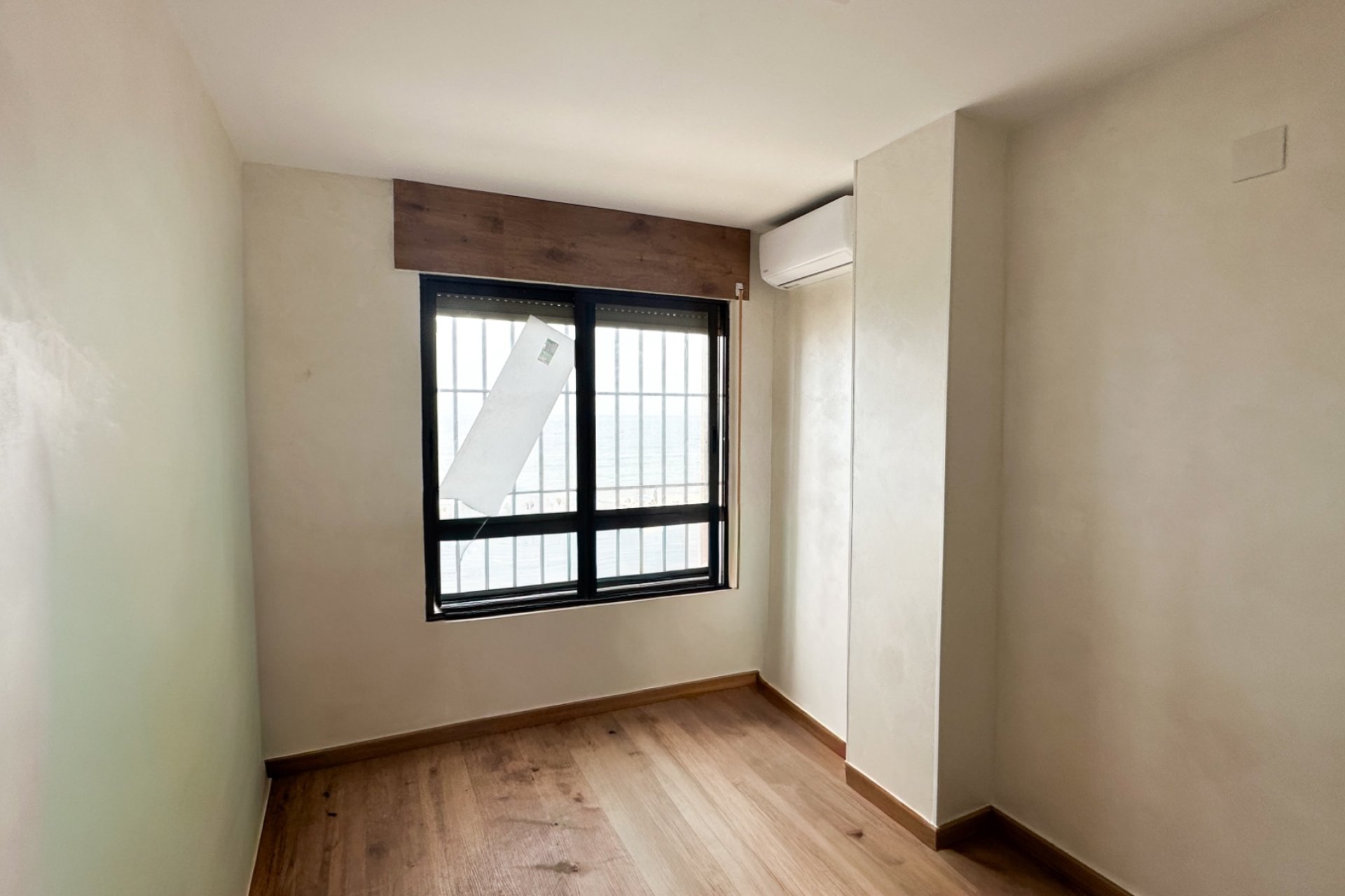 Resale - Apartment -
Torrevieja - Playa de los Locos