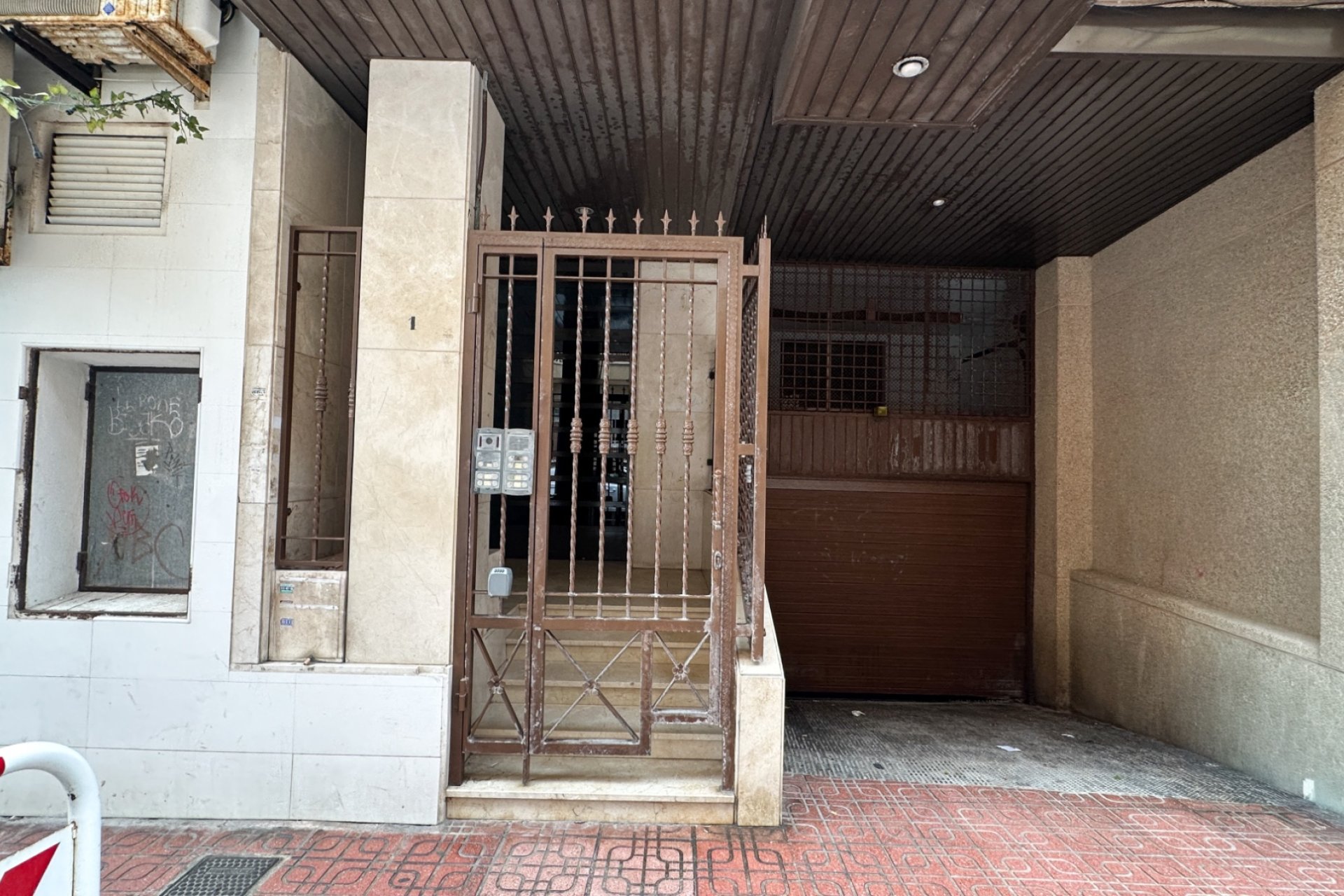 Resale - Apartment -
Torrevieja - Playa de los Locos