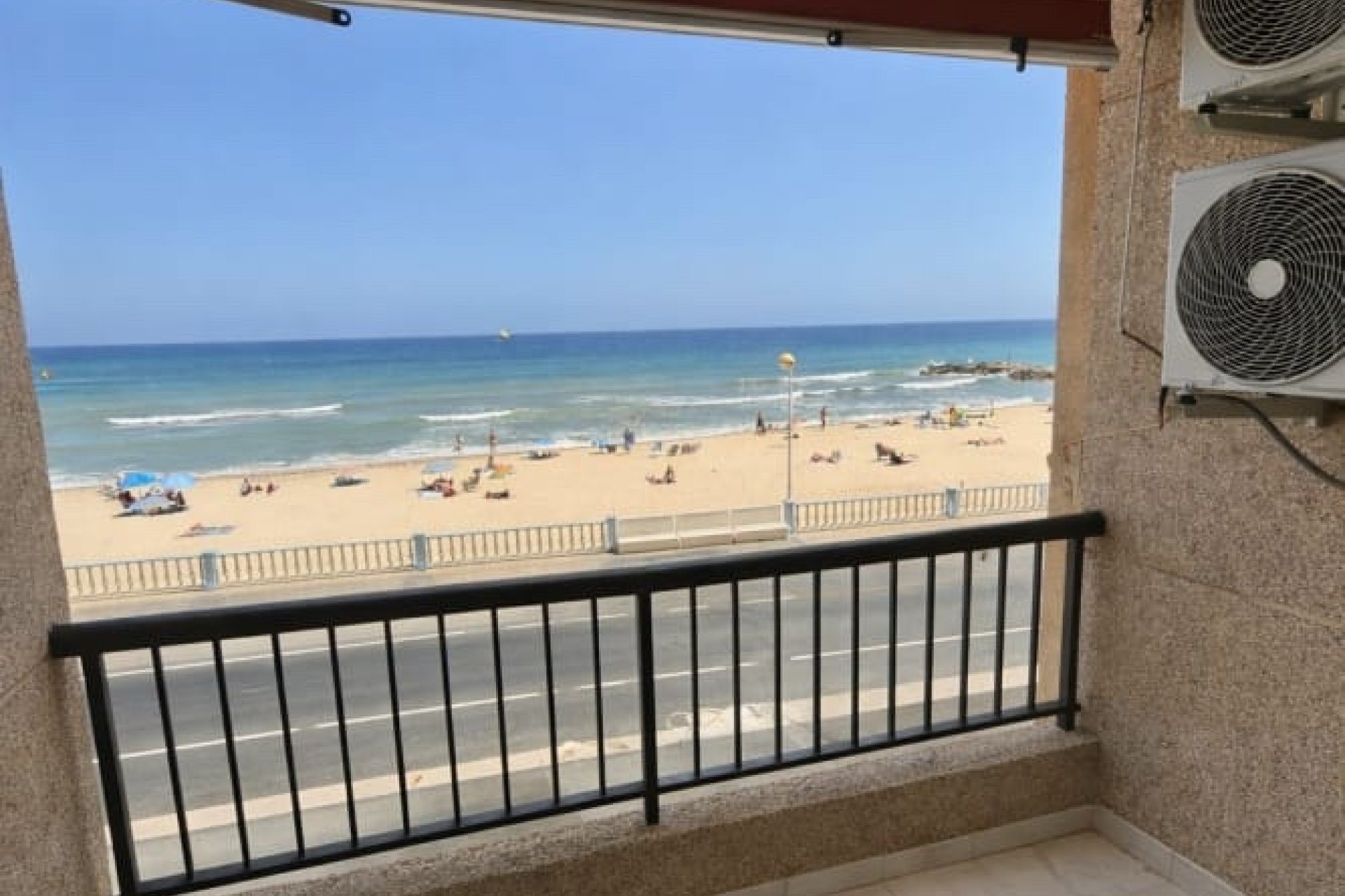 Resale - Apartment -
Torrevieja - Playa de los Locos
