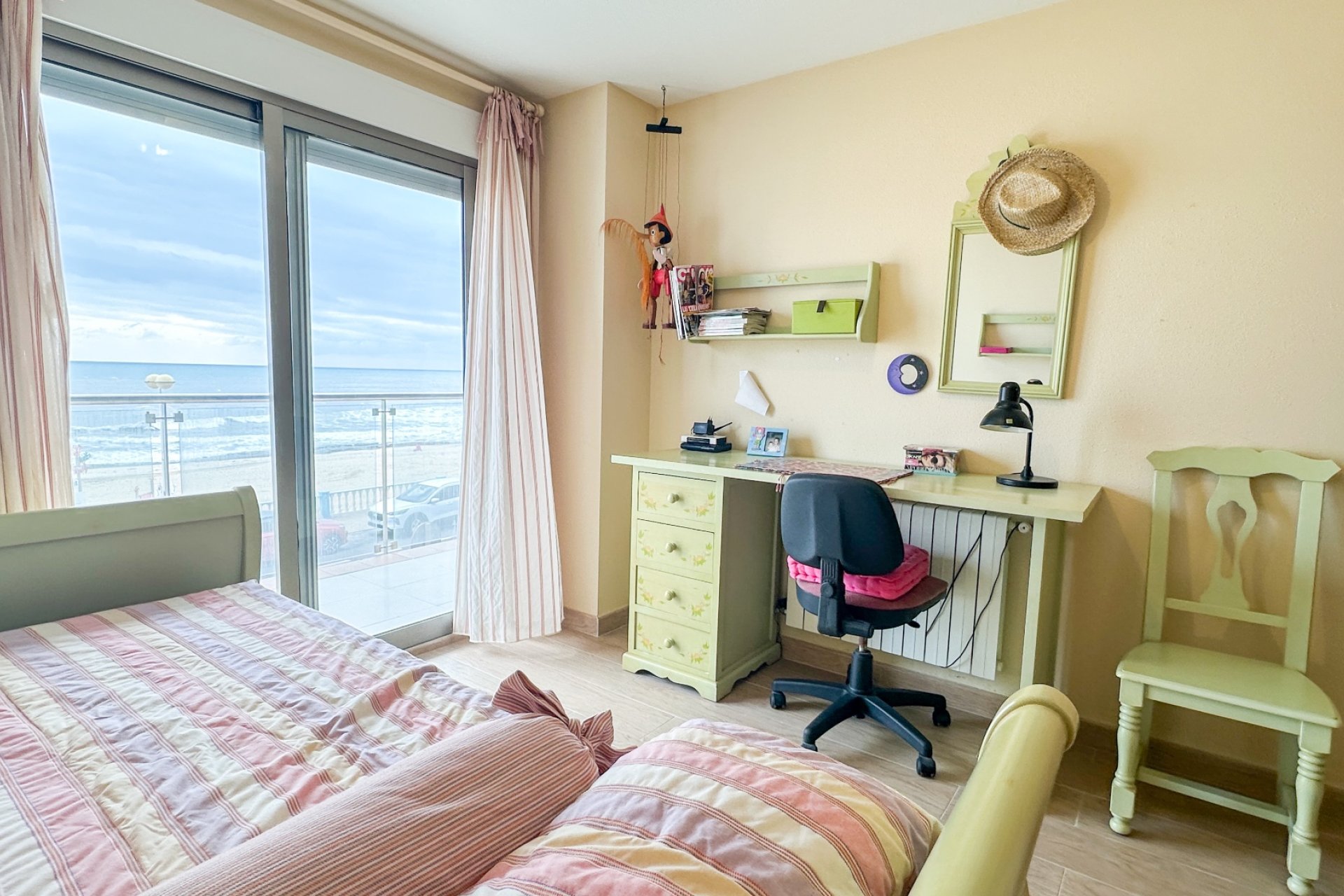 Resale - Apartment -
Torrevieja - Playa de los Locos