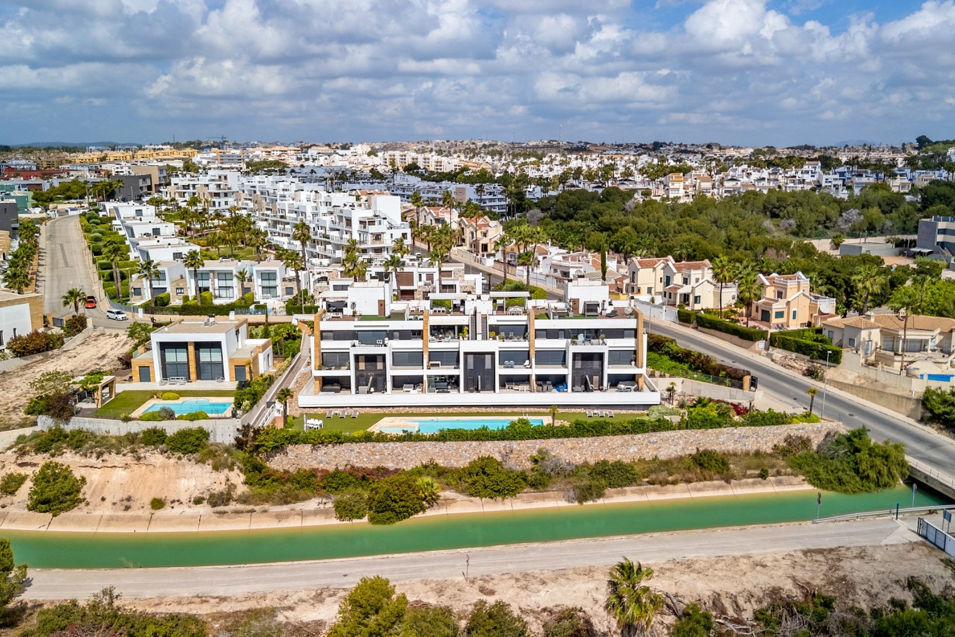 Resale - Apartment -
Villamartin - Costa Blanca