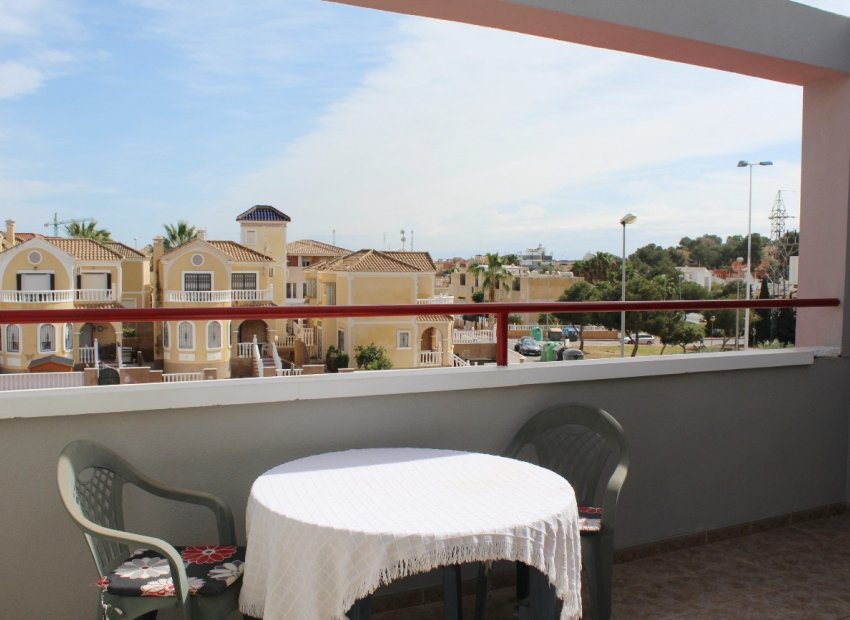 Resale - Apartment -
Villamartín - El Galan 