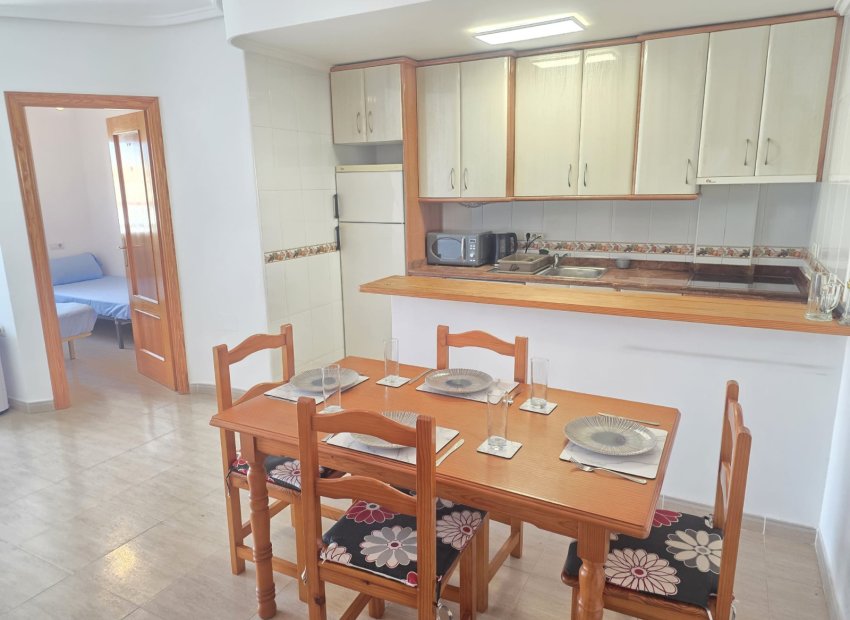 Resale - Apartment -
Villamartín - El Galan 