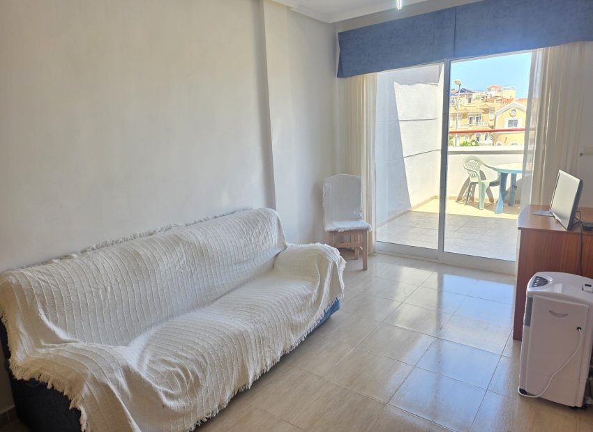 Resale - Apartment -
Villamartín - El Galan 